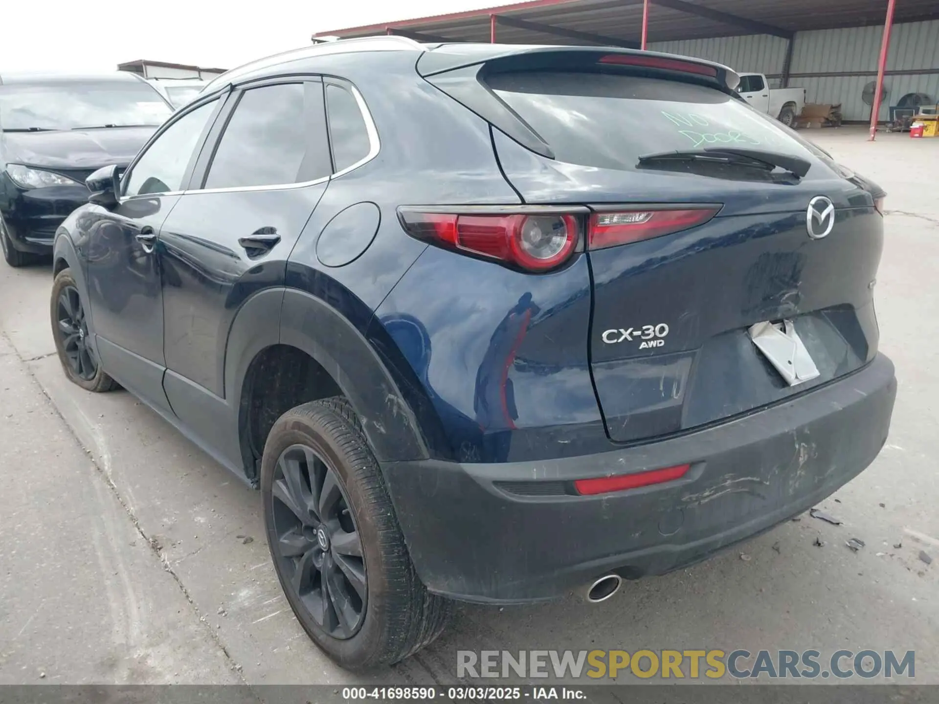 3 Photograph of a damaged car 3MVDMBBM1RM697611 MAZDA CX-30 2024