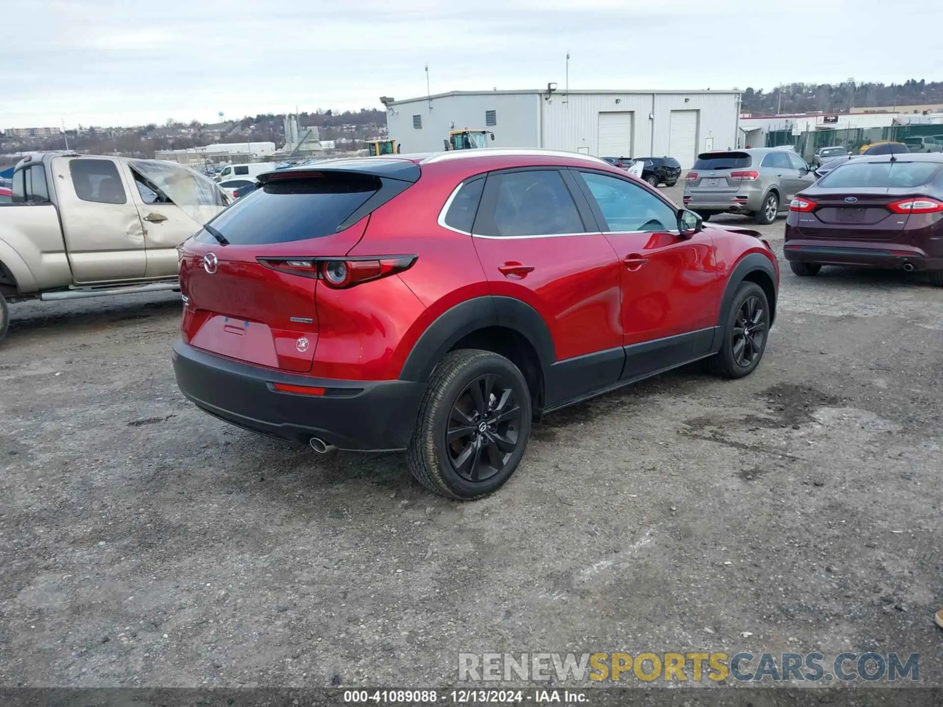 4 Photograph of a damaged car 3MVDMBBM1RM703360 MAZDA CX-30 2024