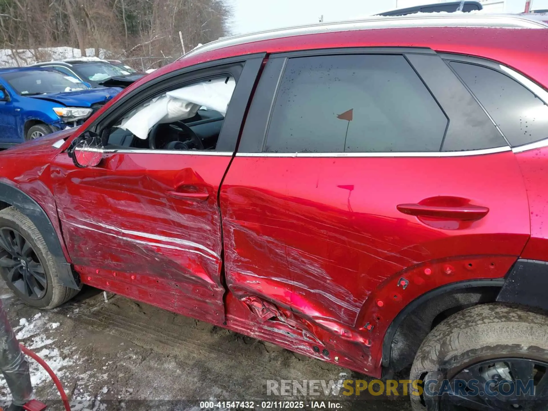 14 Photograph of a damaged car 3MVDMBBM2RM626546 MAZDA CX-30 2024