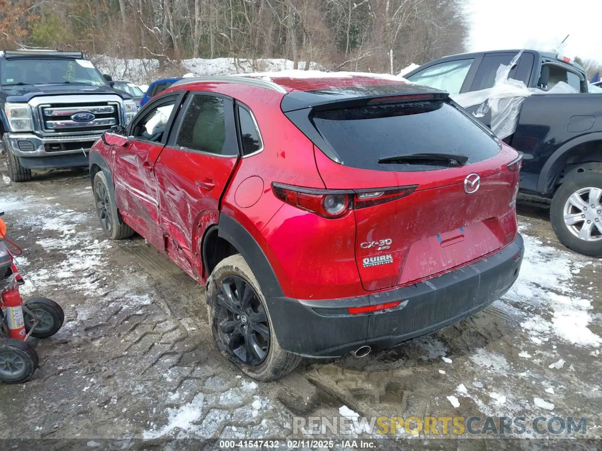 3 Photograph of a damaged car 3MVDMBBM2RM626546 MAZDA CX-30 2024