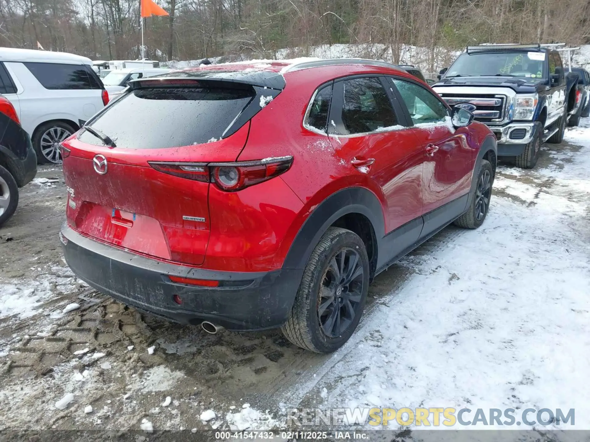 4 Photograph of a damaged car 3MVDMBBM2RM626546 MAZDA CX-30 2024