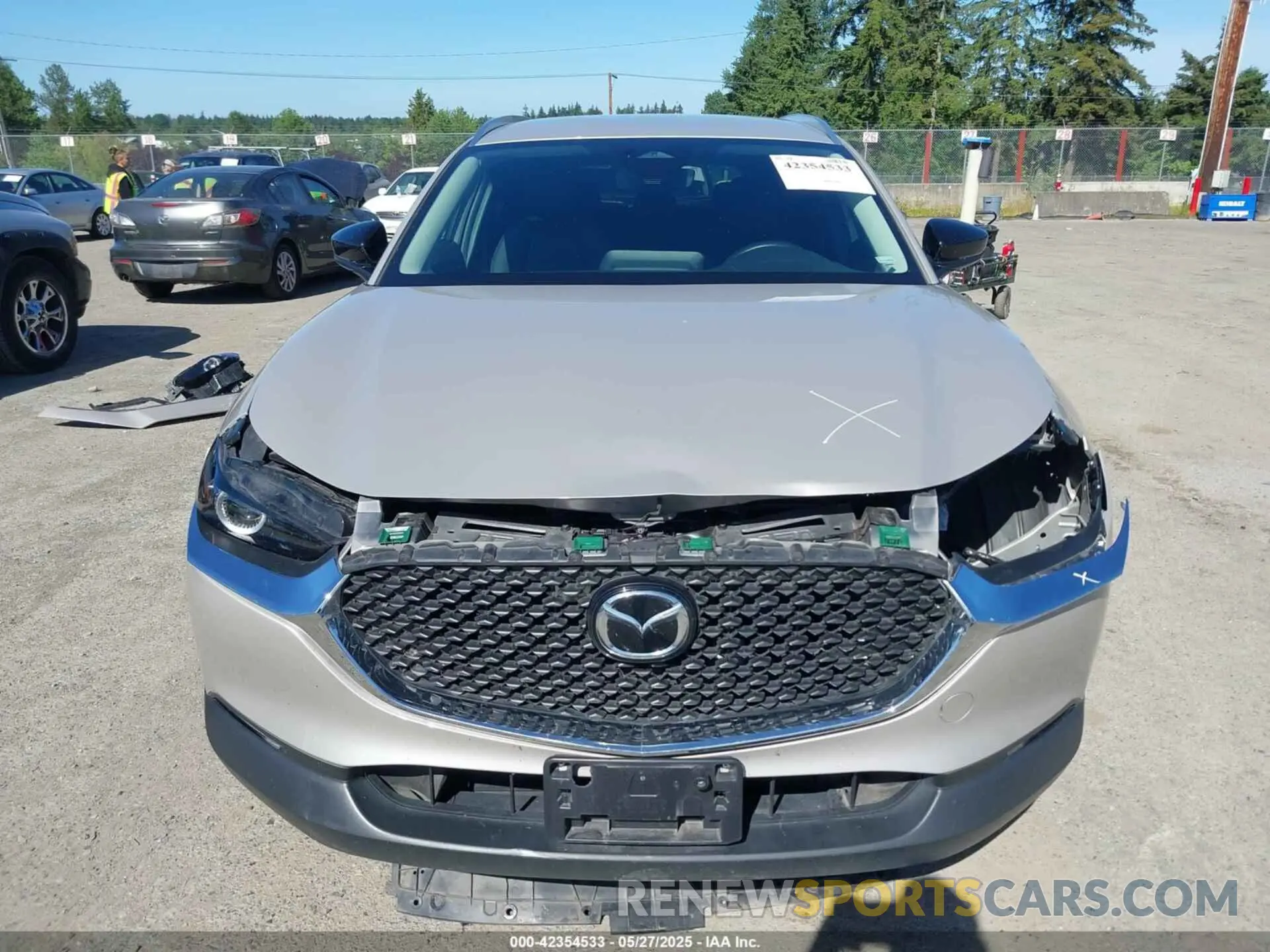 6 Photograph of a damaged car 3MVDMBBM2RM647154 MAZDA CX-30 2024