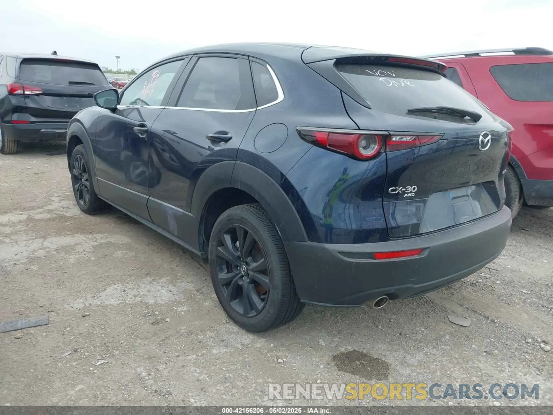 3 Photograph of a damaged car 3MVDMBBM2RM667016 MAZDA CX-30 2024