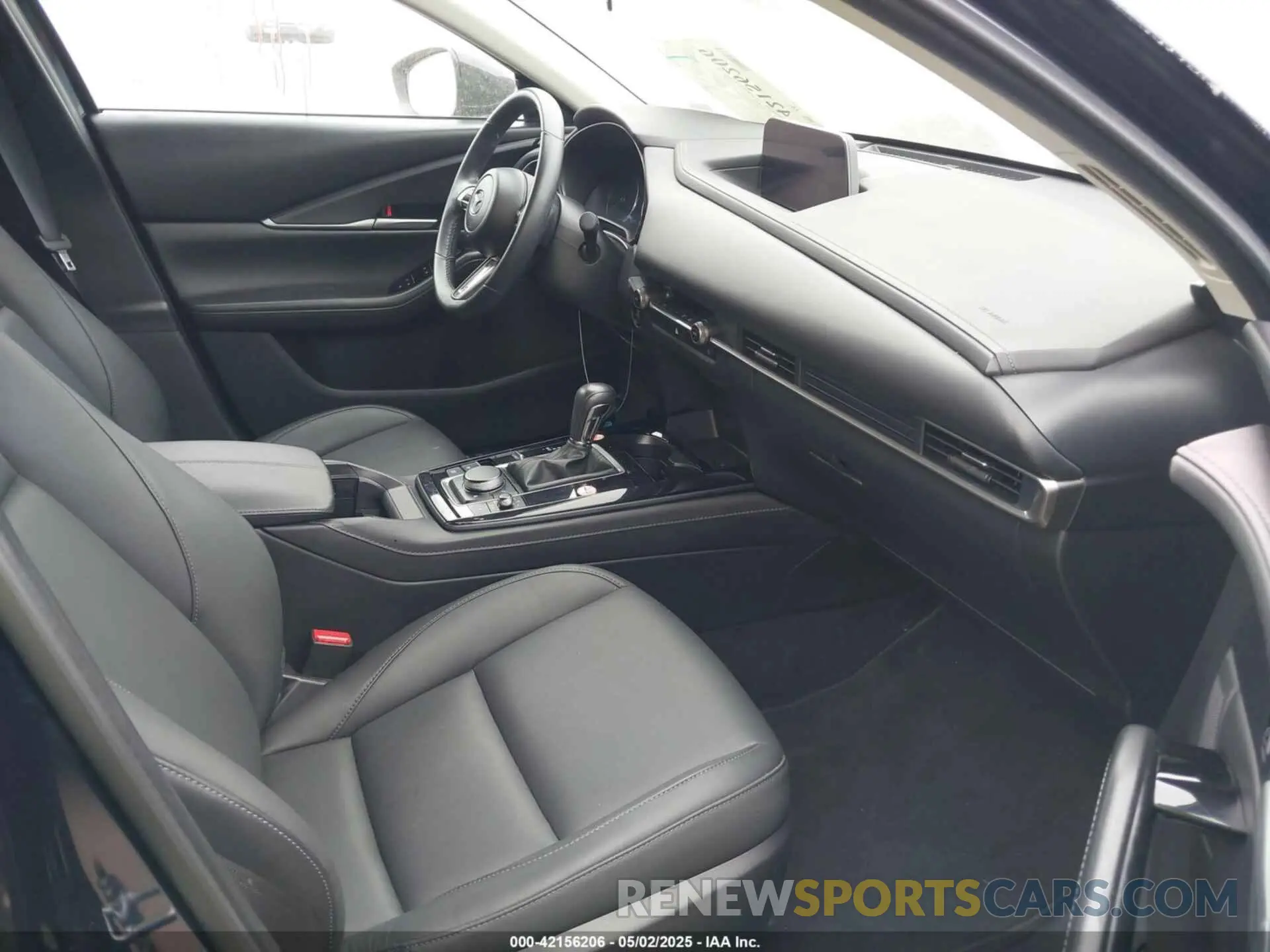 5 Photograph of a damaged car 3MVDMBBM2RM667016 MAZDA CX-30 2024