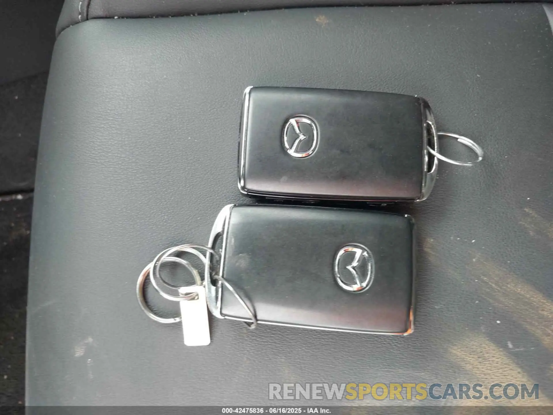 11 Photograph of a damaged car 3MVDMBBM2RM713668 MAZDA CX-30 2024