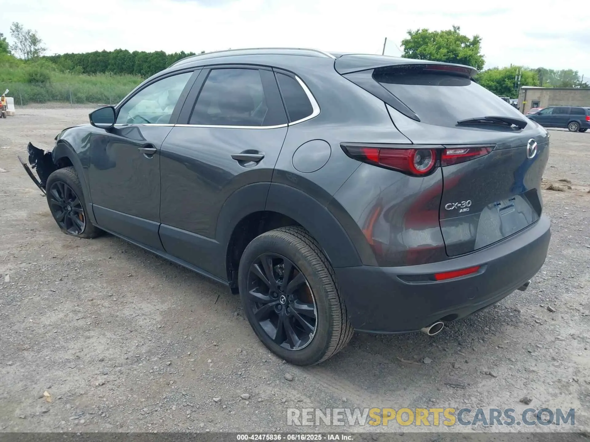 3 Photograph of a damaged car 3MVDMBBM2RM713668 MAZDA CX-30 2024
