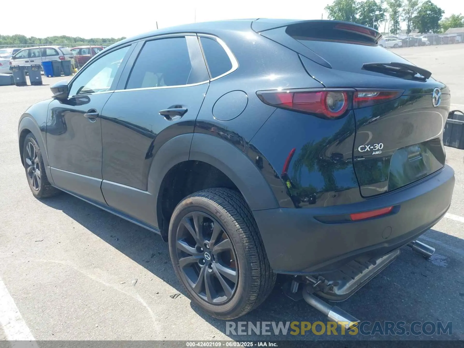 3 Photograph of a damaged car 3MVDMBBM3RM635109 MAZDA CX-30 2024