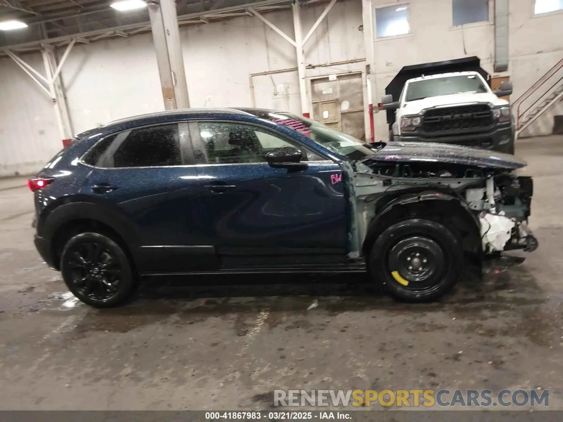 14 Photograph of a damaged car 3MVDMBBM3RM654887 MAZDA CX-30 2024