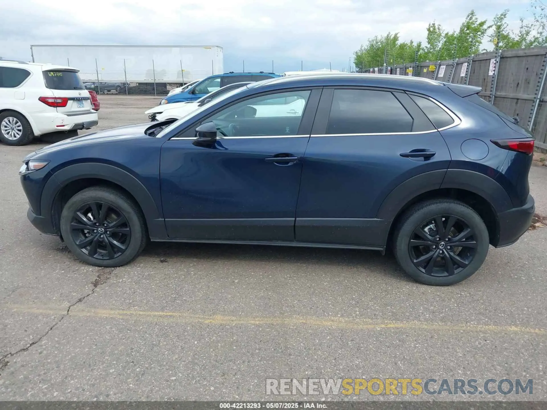 14 Photograph of a damaged car 3MVDMBBM3RM655084 MAZDA CX-30 2024