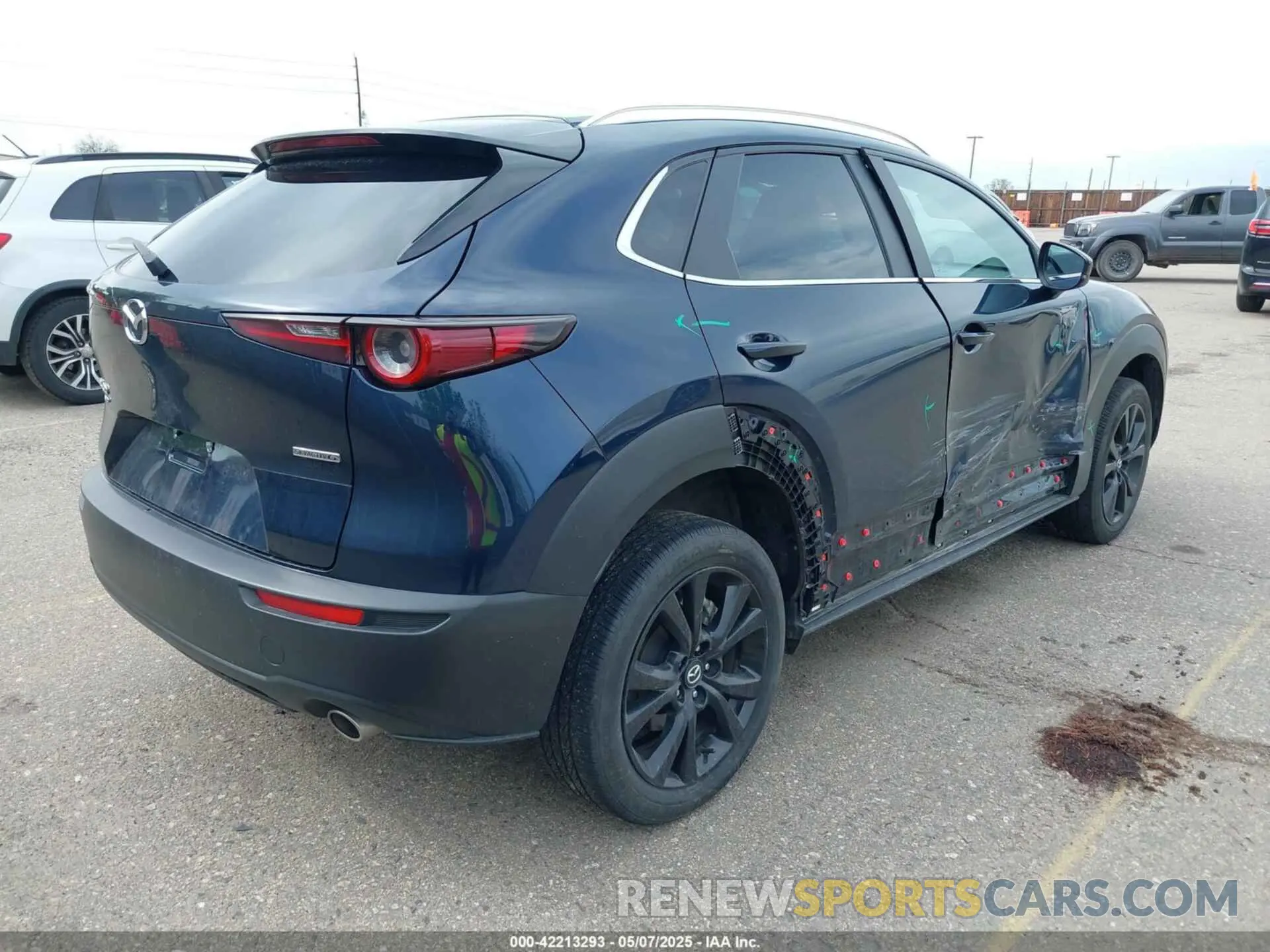 4 Photograph of a damaged car 3MVDMBBM3RM655084 MAZDA CX-30 2024