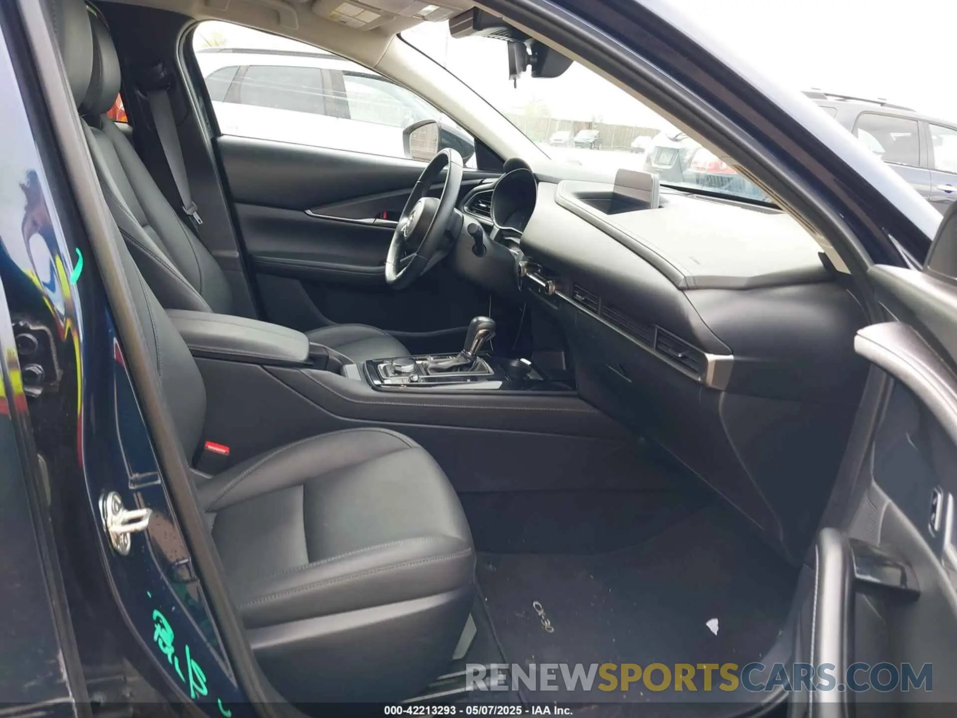 5 Photograph of a damaged car 3MVDMBBM3RM655084 MAZDA CX-30 2024