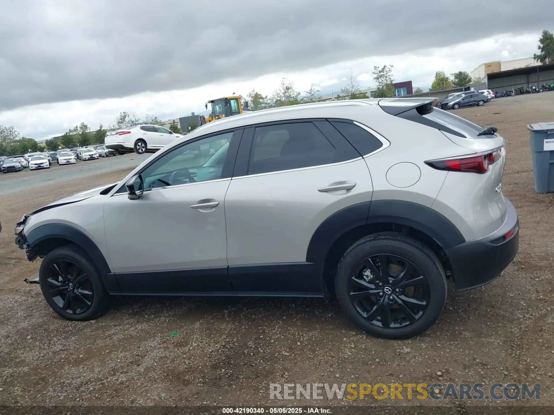 15 Photograph of a damaged car 3MVDMBBM3RM664352 MAZDA CX-30 2024