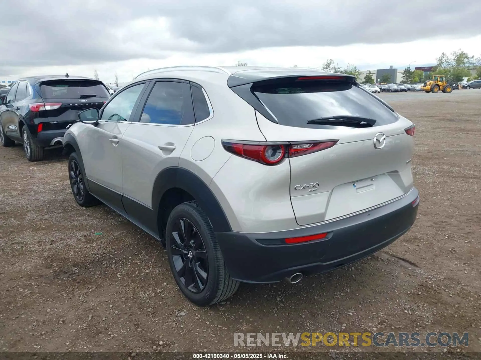 3 Photograph of a damaged car 3MVDMBBM3RM664352 MAZDA CX-30 2024