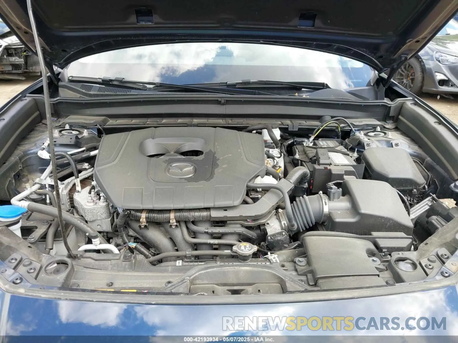10 Photograph of a damaged car 3MVDMBBM3RM692815 MAZDA CX-30 2024