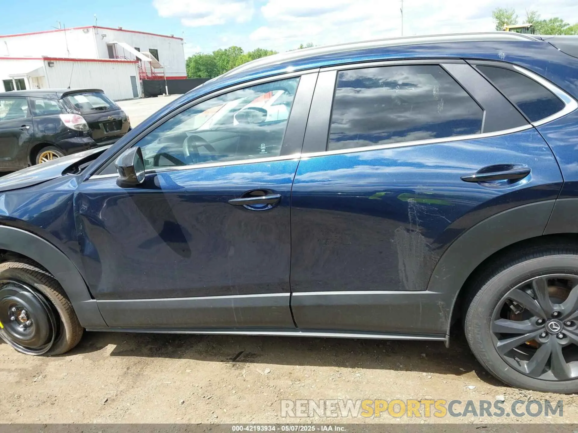 13 Photograph of a damaged car 3MVDMBBM3RM692815 MAZDA CX-30 2024