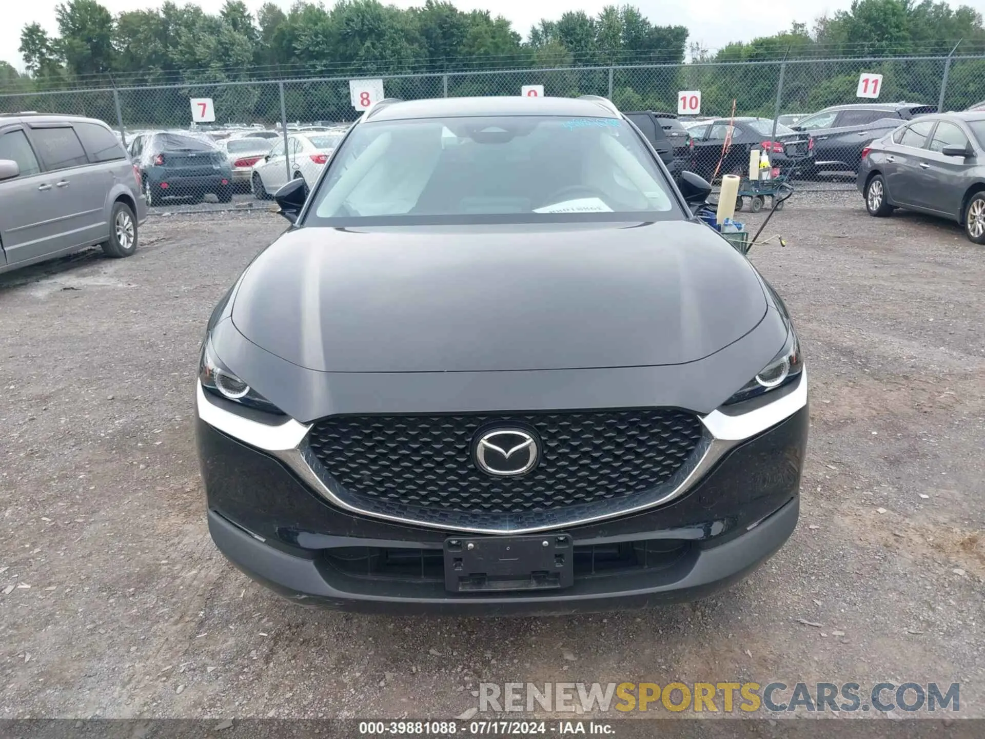 12 Photograph of a damaged car 3MVDMBBM5RM656687 MAZDA CX-30 2024