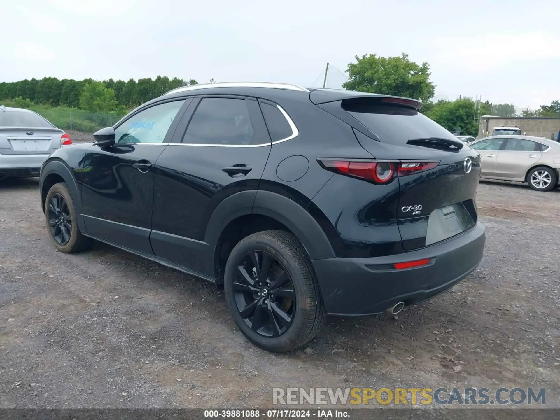 3 Photograph of a damaged car 3MVDMBBM5RM656687 MAZDA CX-30 2024
