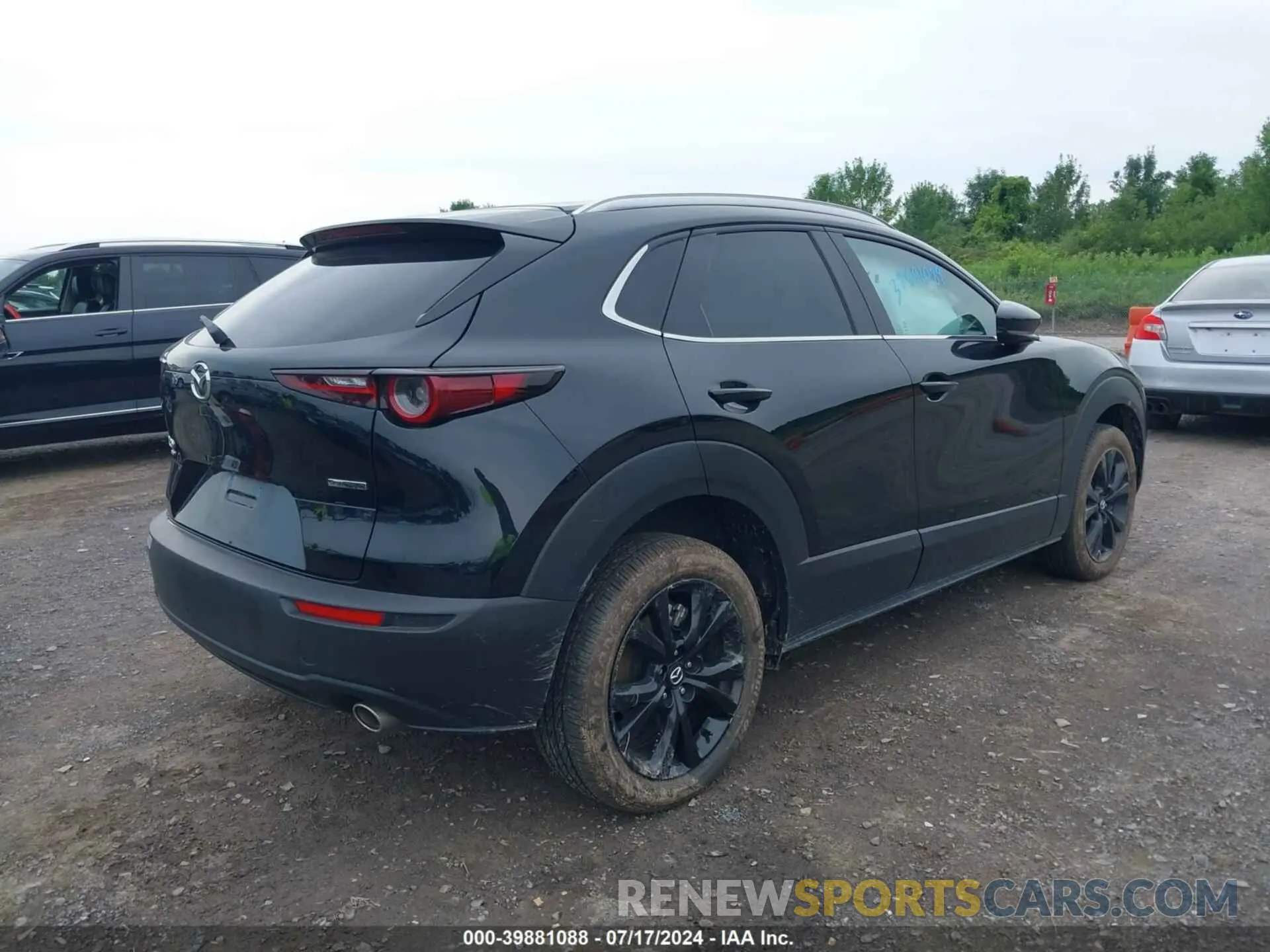 4 Photograph of a damaged car 3MVDMBBM5RM656687 MAZDA CX-30 2024