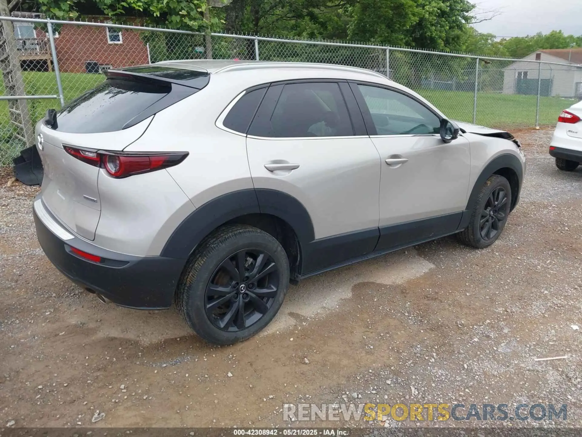 4 Photograph of a damaged car 3MVDMBBM6RM618305 MAZDA CX-30 2024