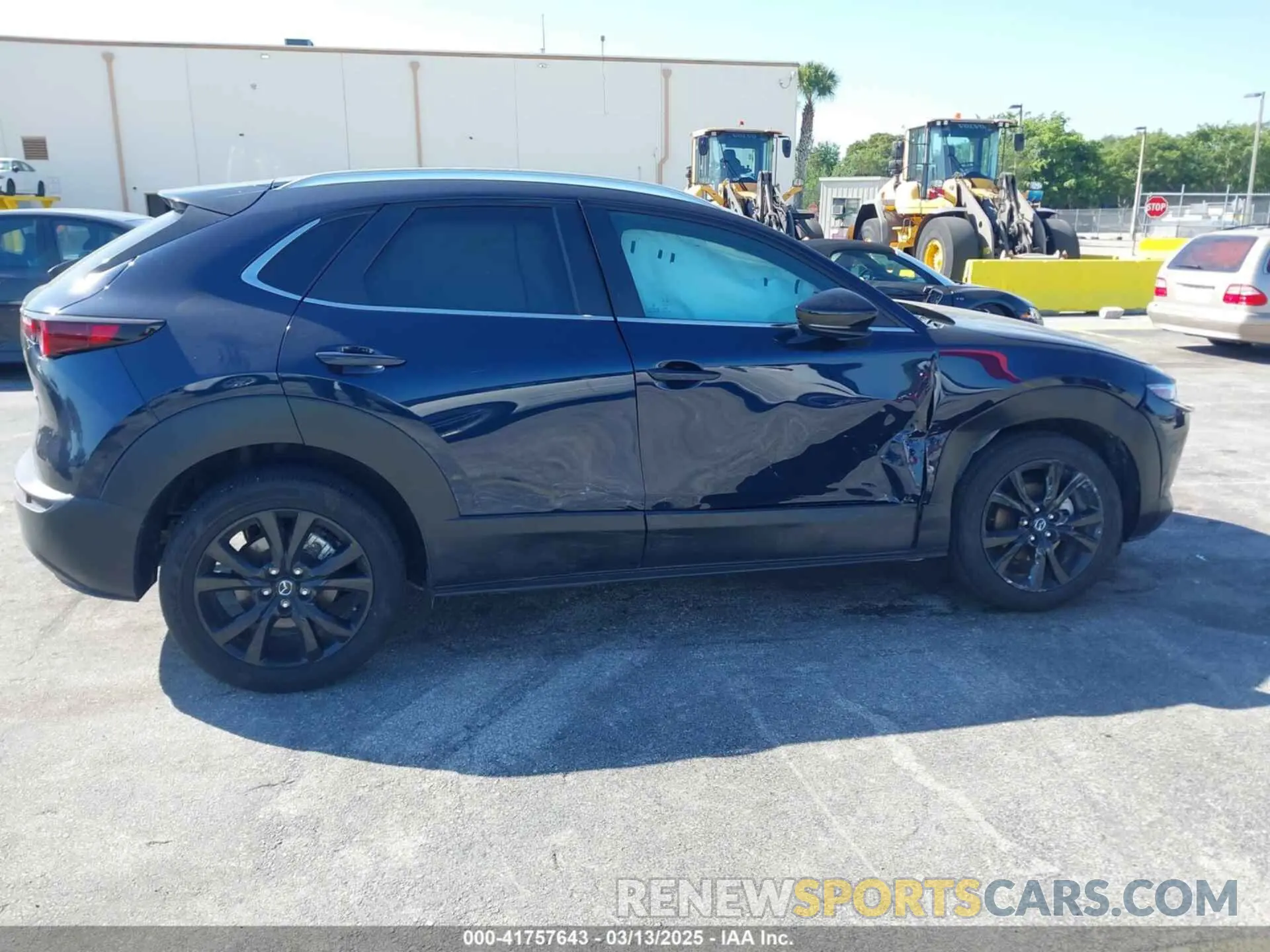 12 Photograph of a damaged car 3MVDMBBM7RM696642 MAZDA CX-30 2024