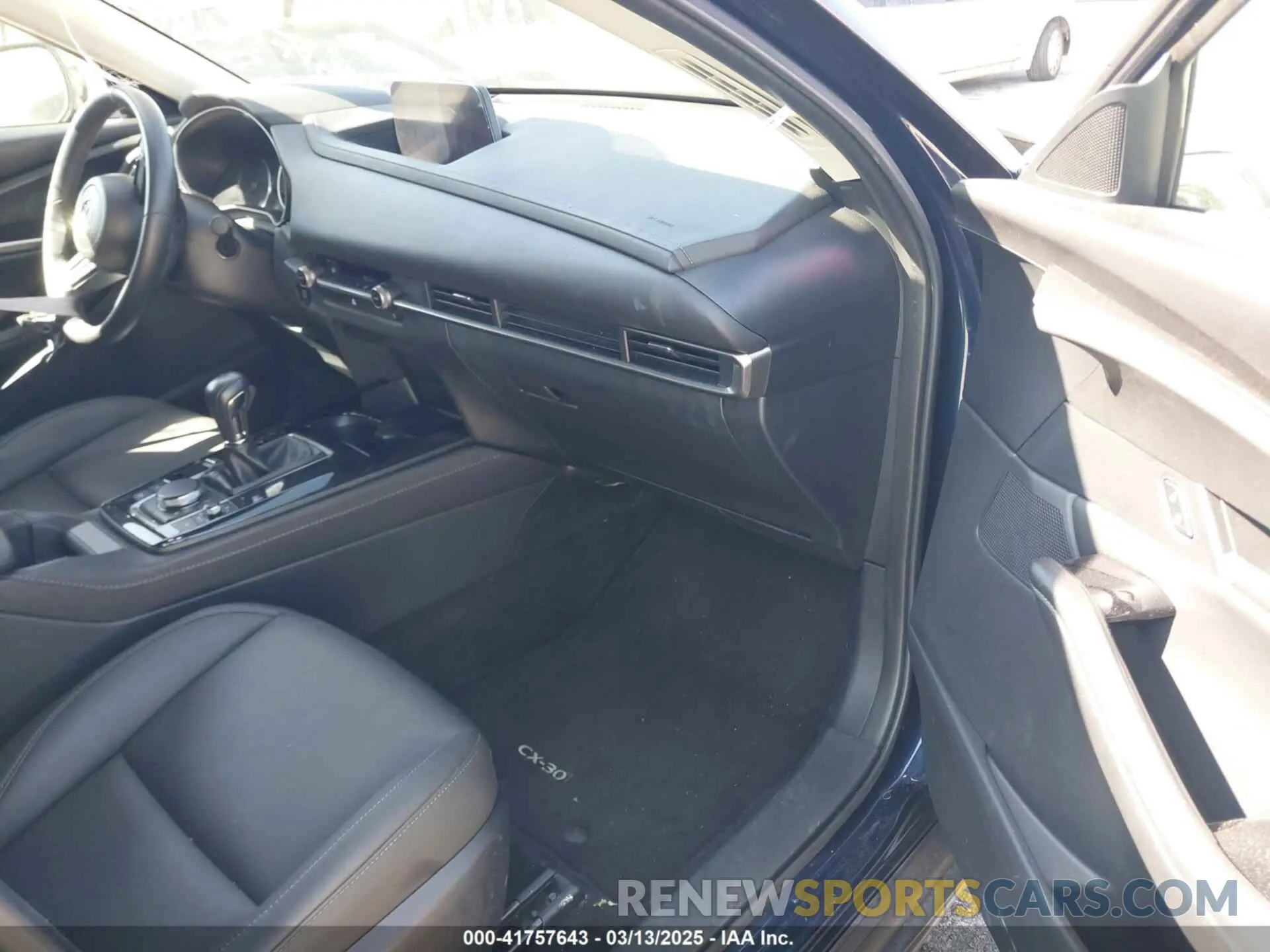 5 Photograph of a damaged car 3MVDMBBM7RM696642 MAZDA CX-30 2024