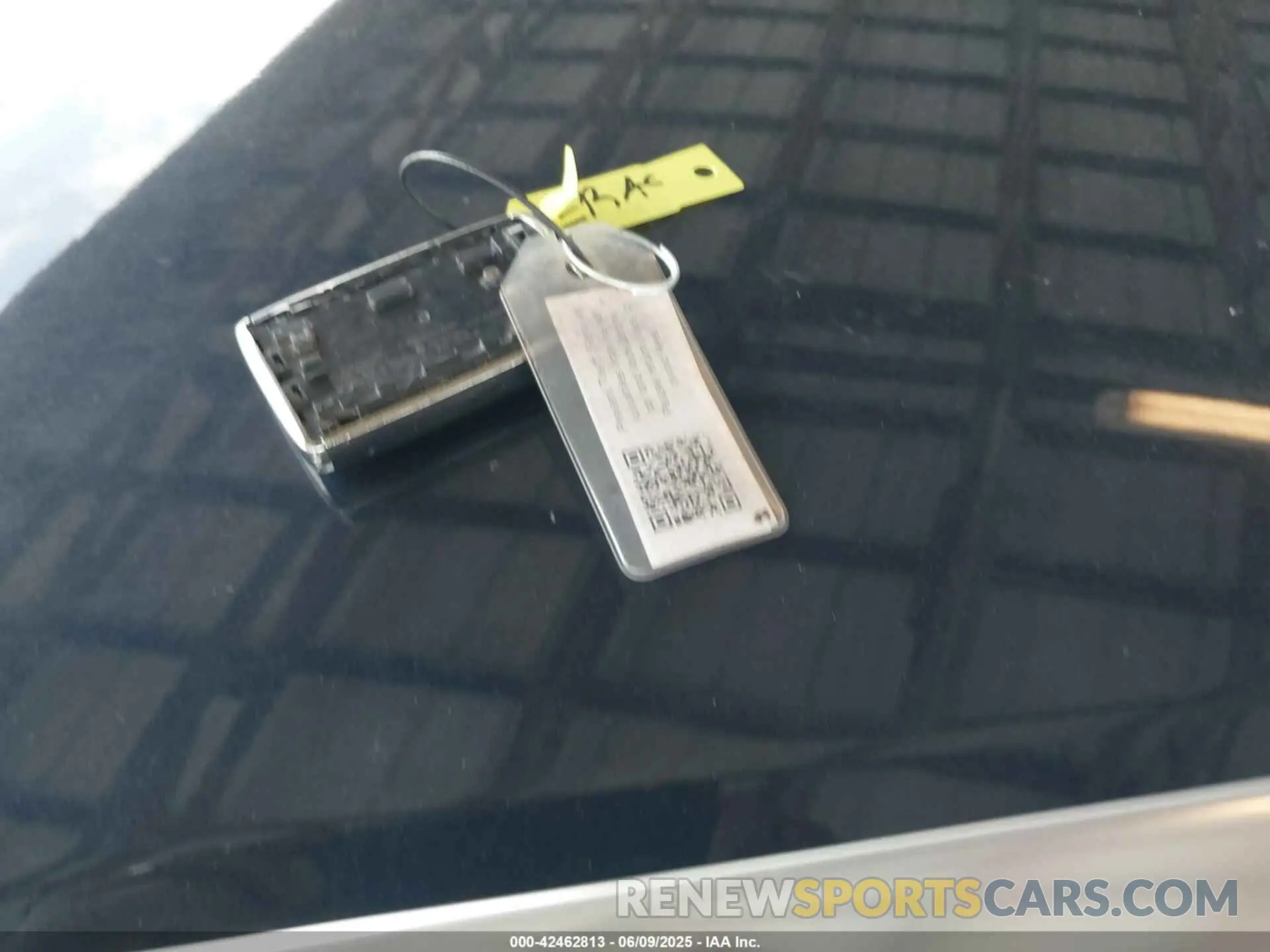 11 Photograph of a damaged car 3MVDMBBM8RM696181 MAZDA CX-30 2024