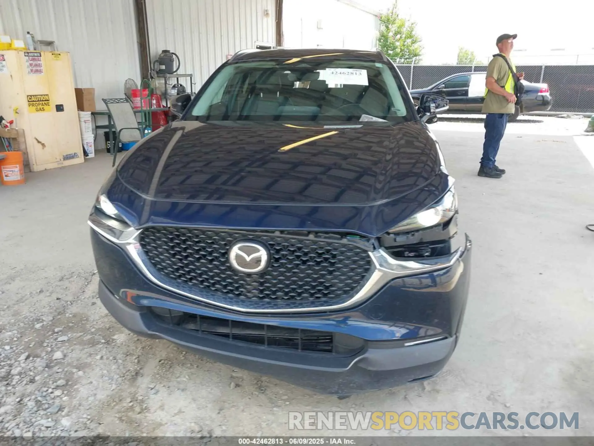 12 Photograph of a damaged car 3MVDMBBM8RM696181 MAZDA CX-30 2024