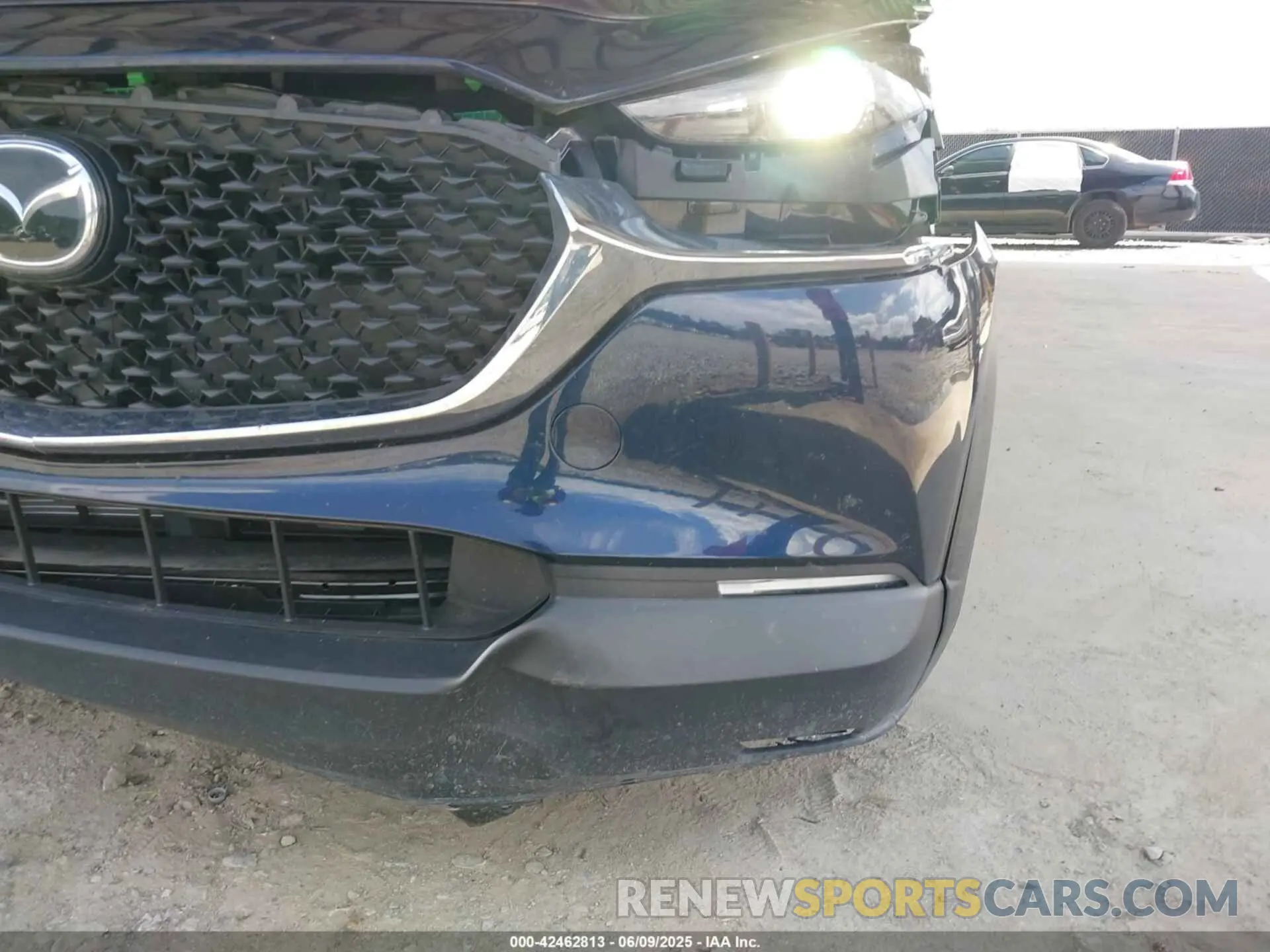17 Photograph of a damaged car 3MVDMBBM8RM696181 MAZDA CX-30 2024
