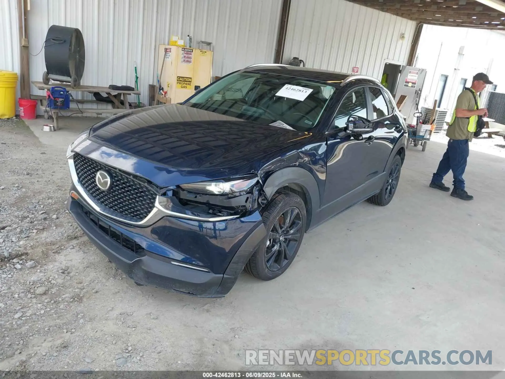 2 Photograph of a damaged car 3MVDMBBM8RM696181 MAZDA CX-30 2024