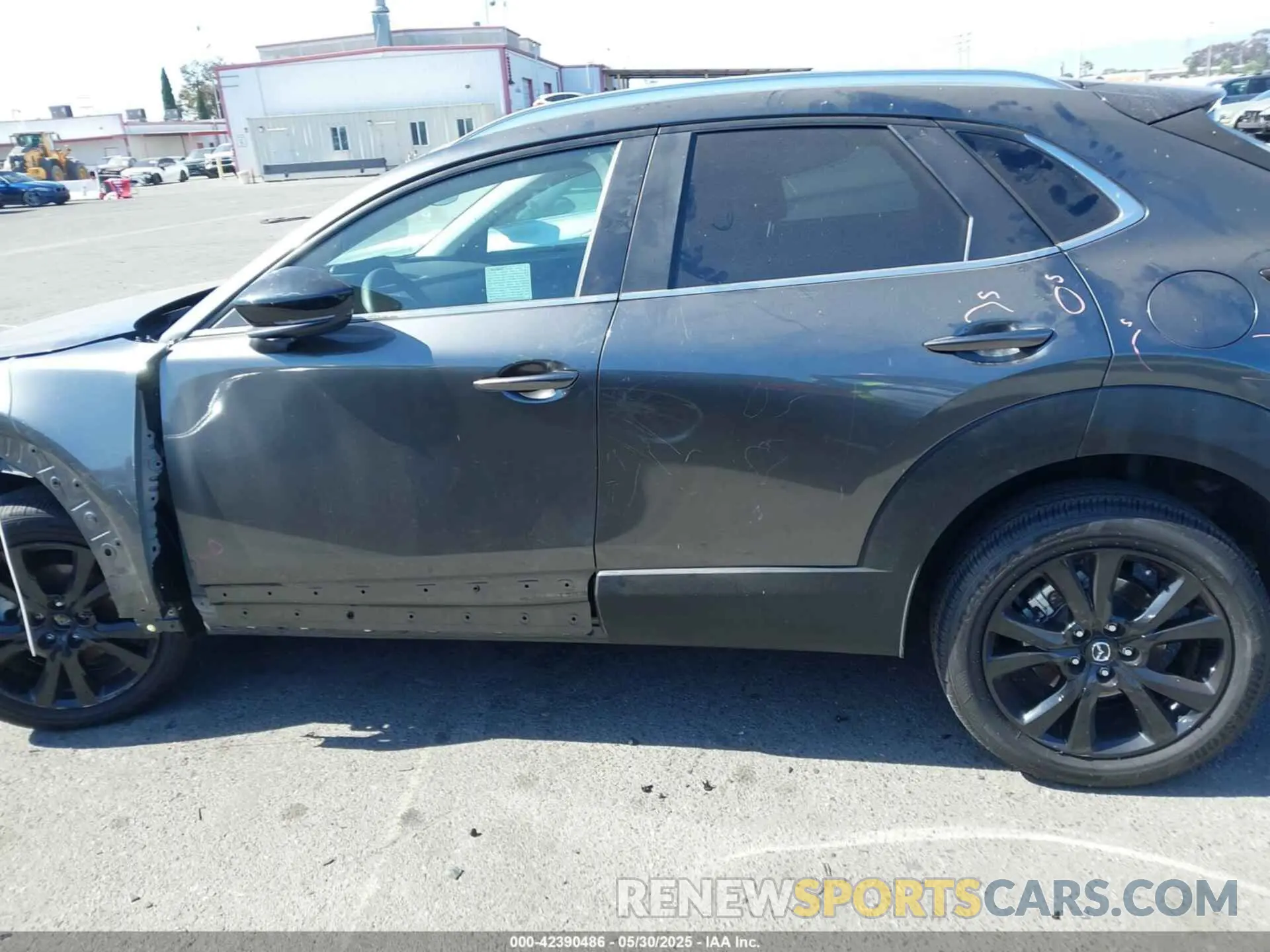 14 Photograph of a damaged car 3MVDMBBM8RM716638 MAZDA CX-30 2024