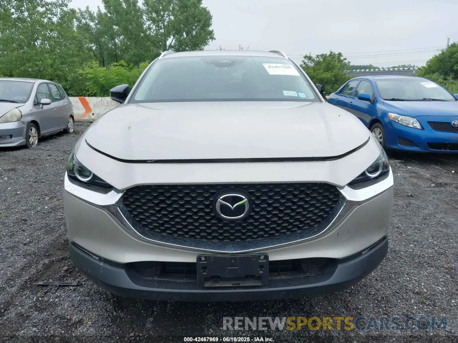 11 Photograph of a damaged car 3MVDMBBM8RM718163 MAZDA CX-30 2024