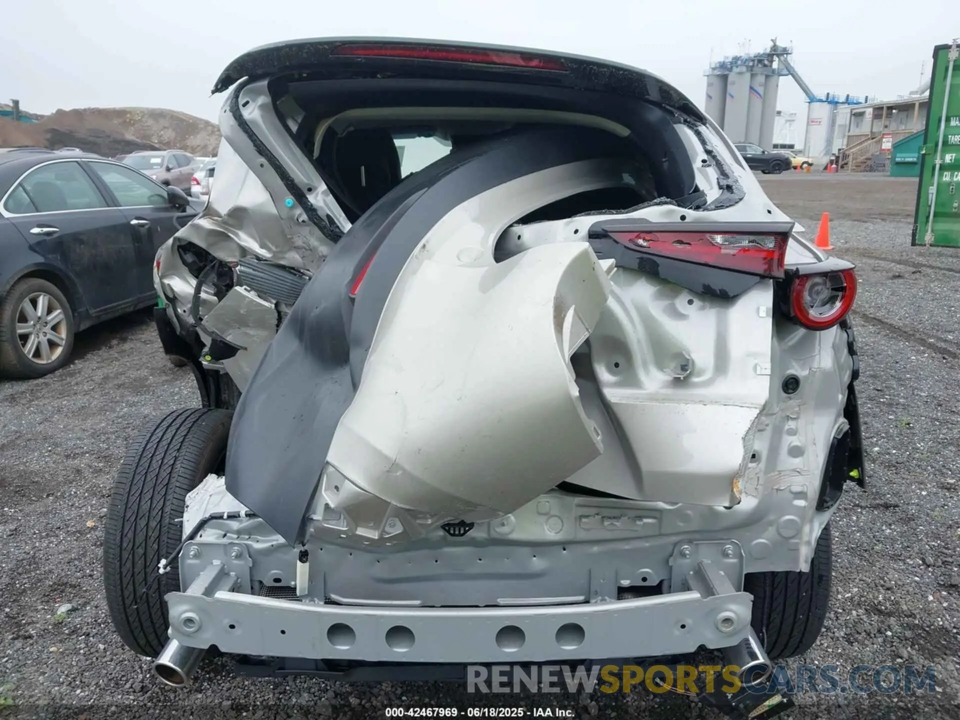 6 Photograph of a damaged car 3MVDMBBM8RM718163 MAZDA CX-30 2024