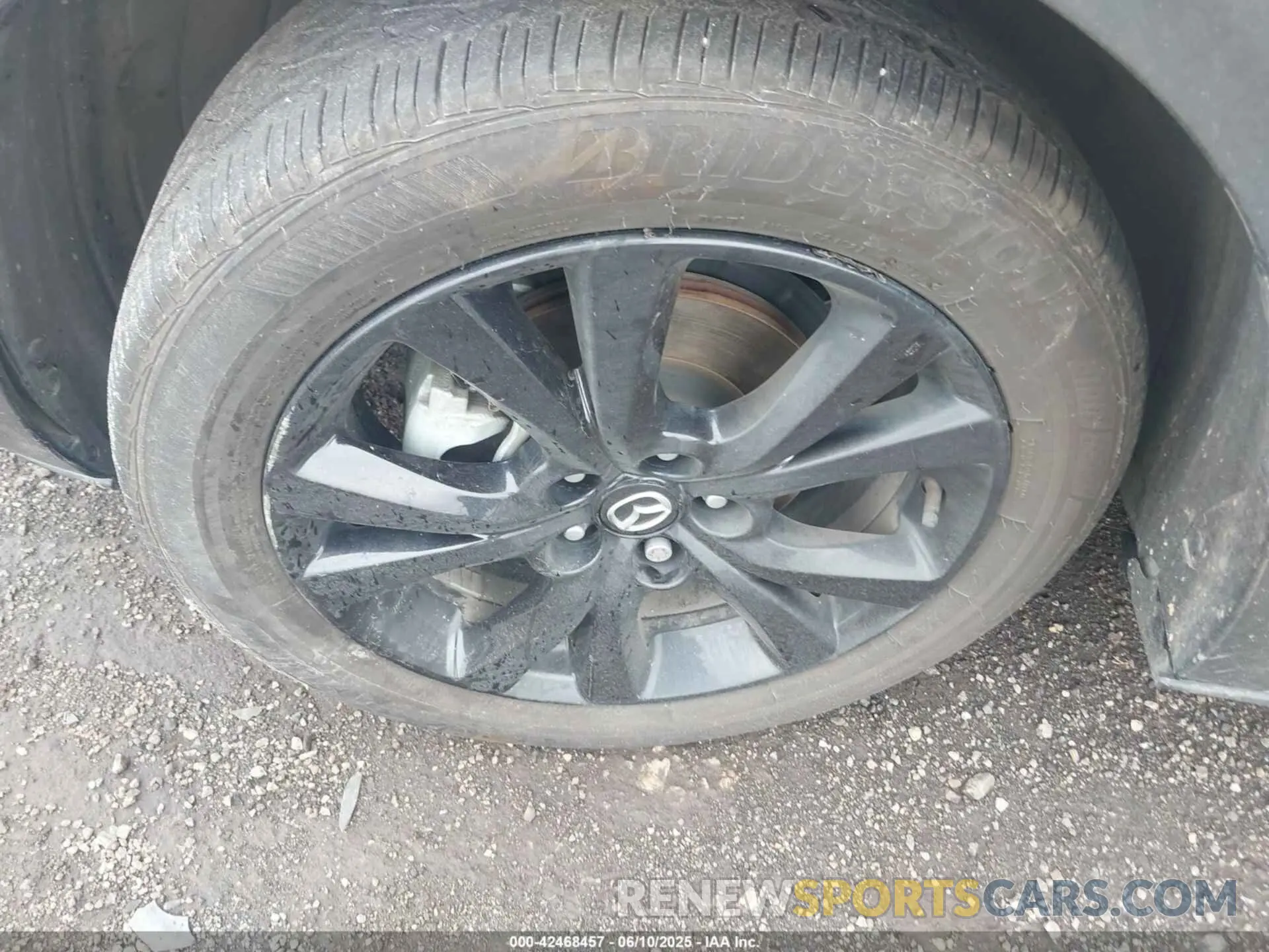 11 Photograph of a damaged car 3MVDMBBM9RM602244 MAZDA CX-30 2024