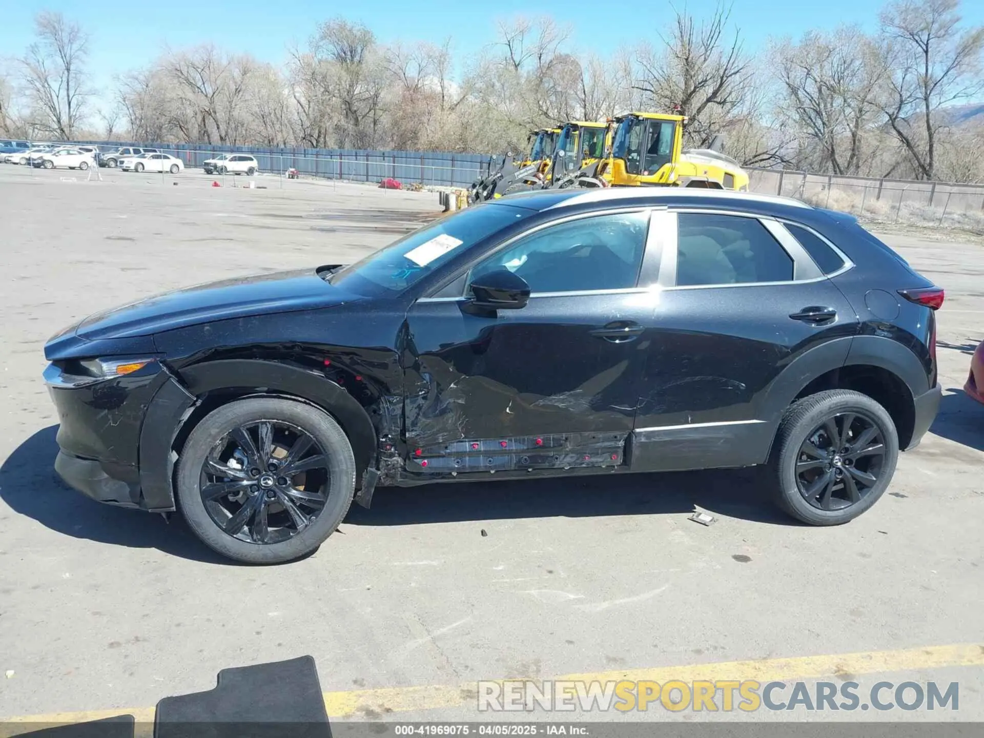 14 Photograph of a damaged car 3MVDMBBM9RM645451 MAZDA CX-30 2024