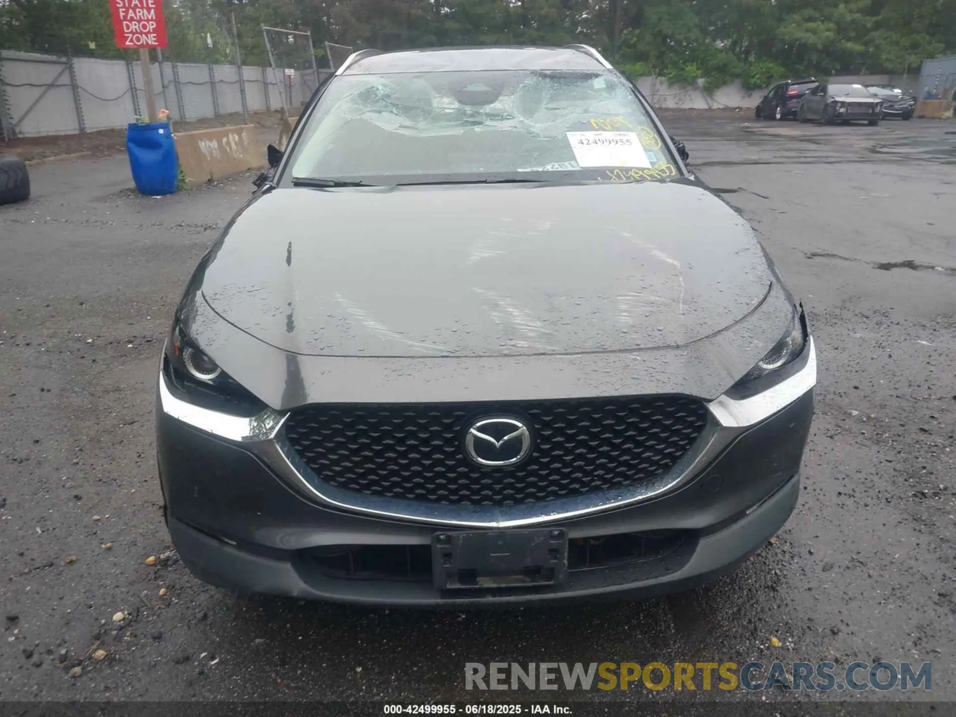 11 Photograph of a damaged car 3MVDMBBM9RM681964 MAZDA CX-30 2024