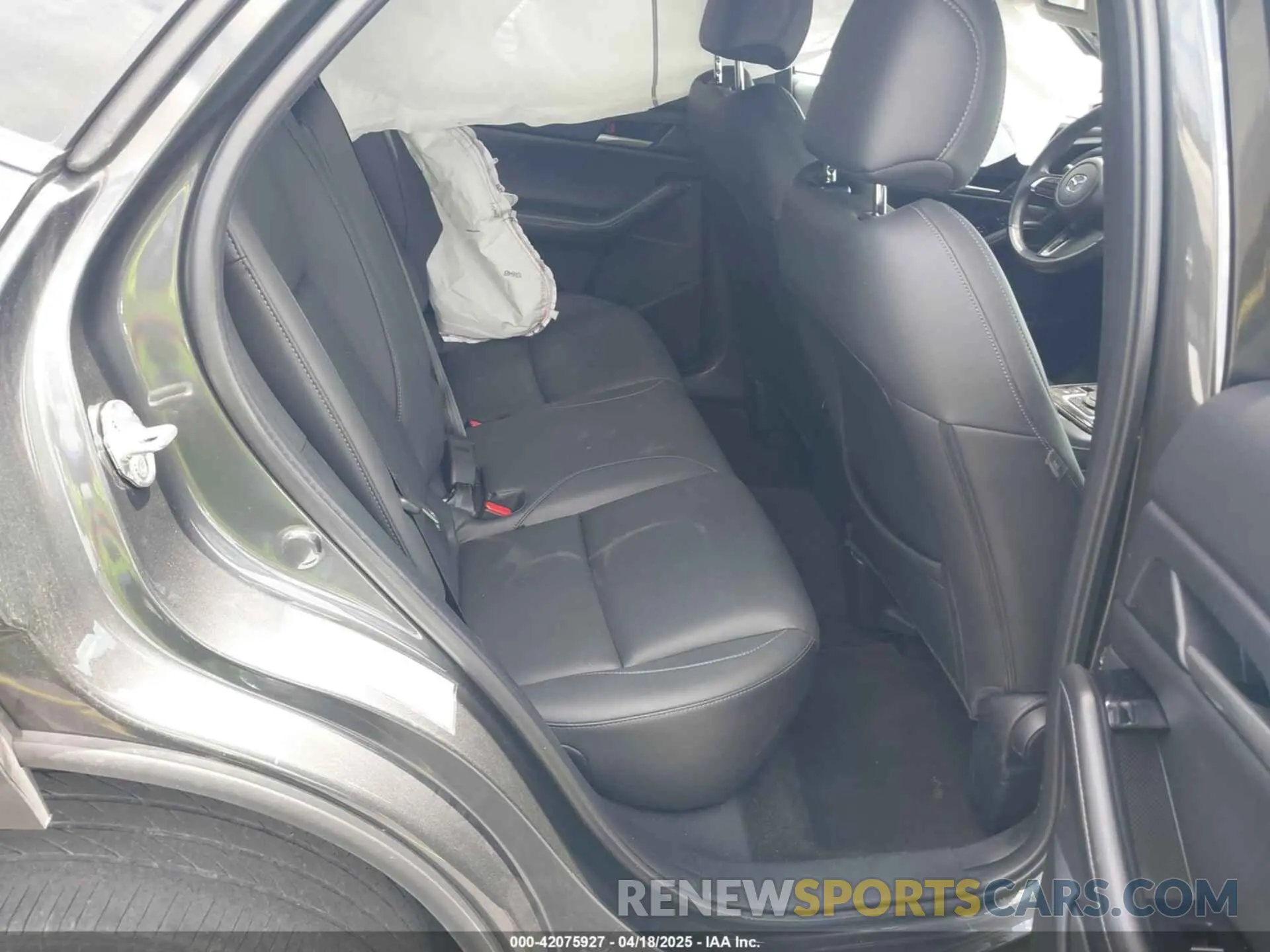 8 Photograph of a damaged car 3MVDMBBMXRM628979 MAZDA CX-30 2024