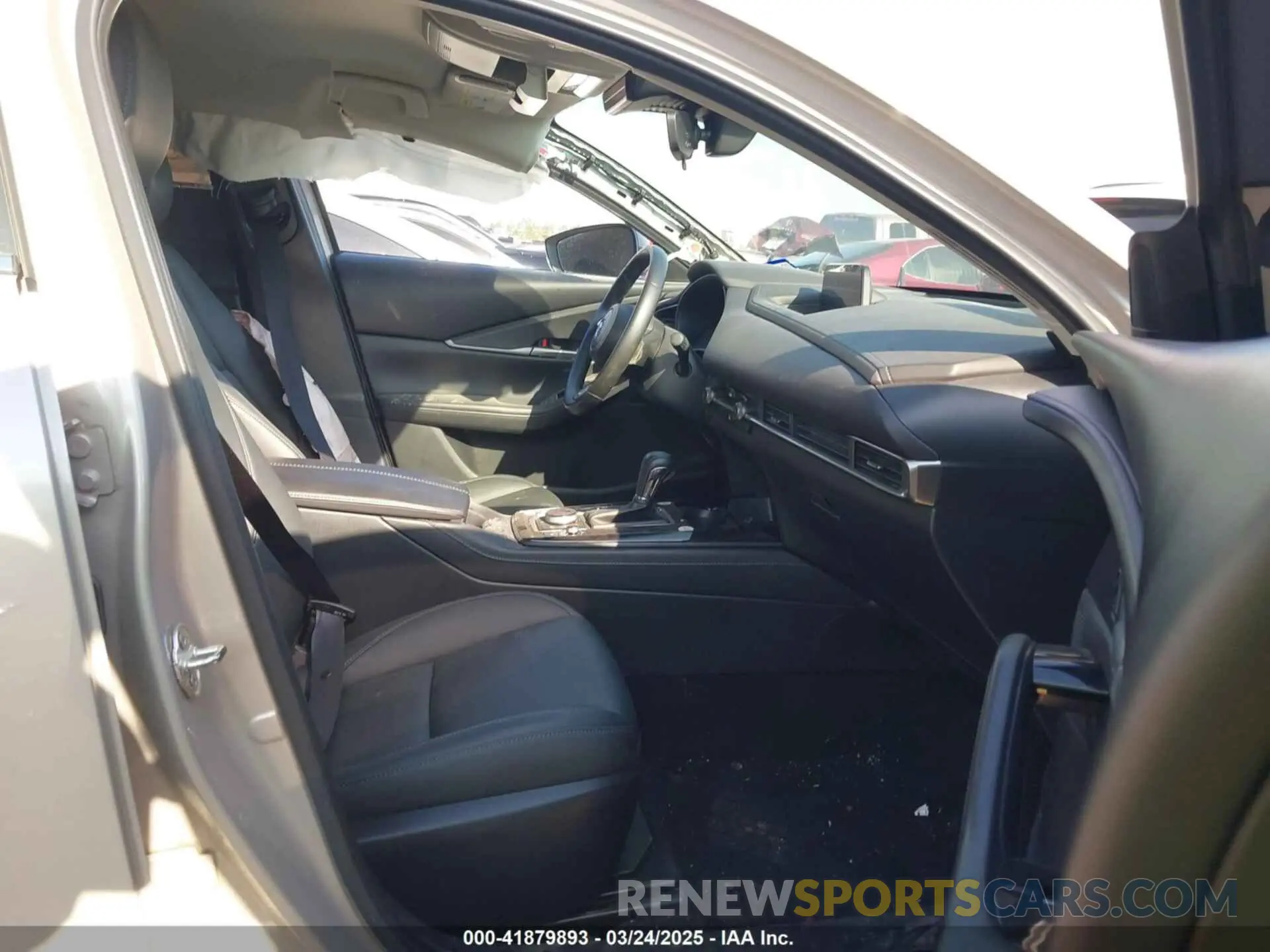 5 Photograph of a damaged car 3MVDMBBMXRM649217 MAZDA CX-30 2024