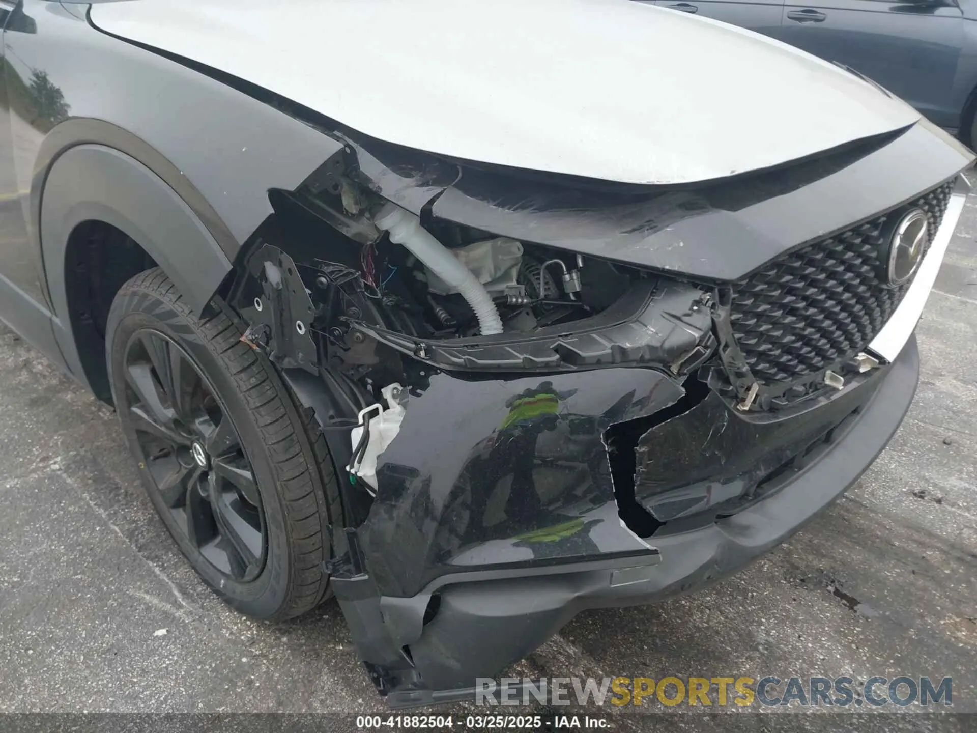 6 Photograph of a damaged car 3MVDMBBMXRM695310 MAZDA CX-30 2024