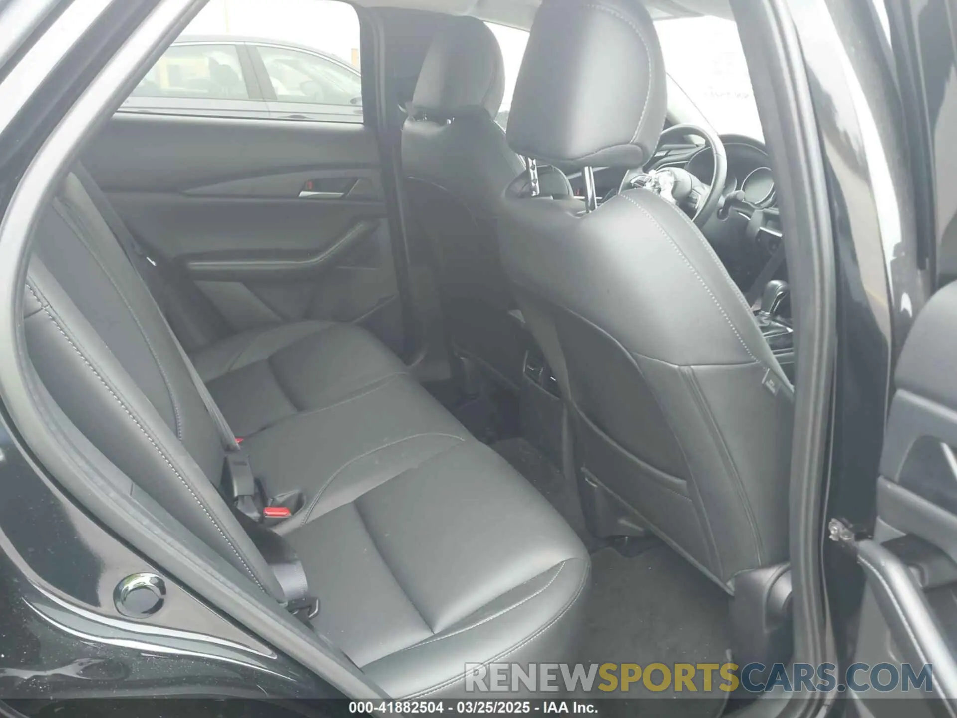 8 Photograph of a damaged car 3MVDMBBMXRM695310 MAZDA CX-30 2024