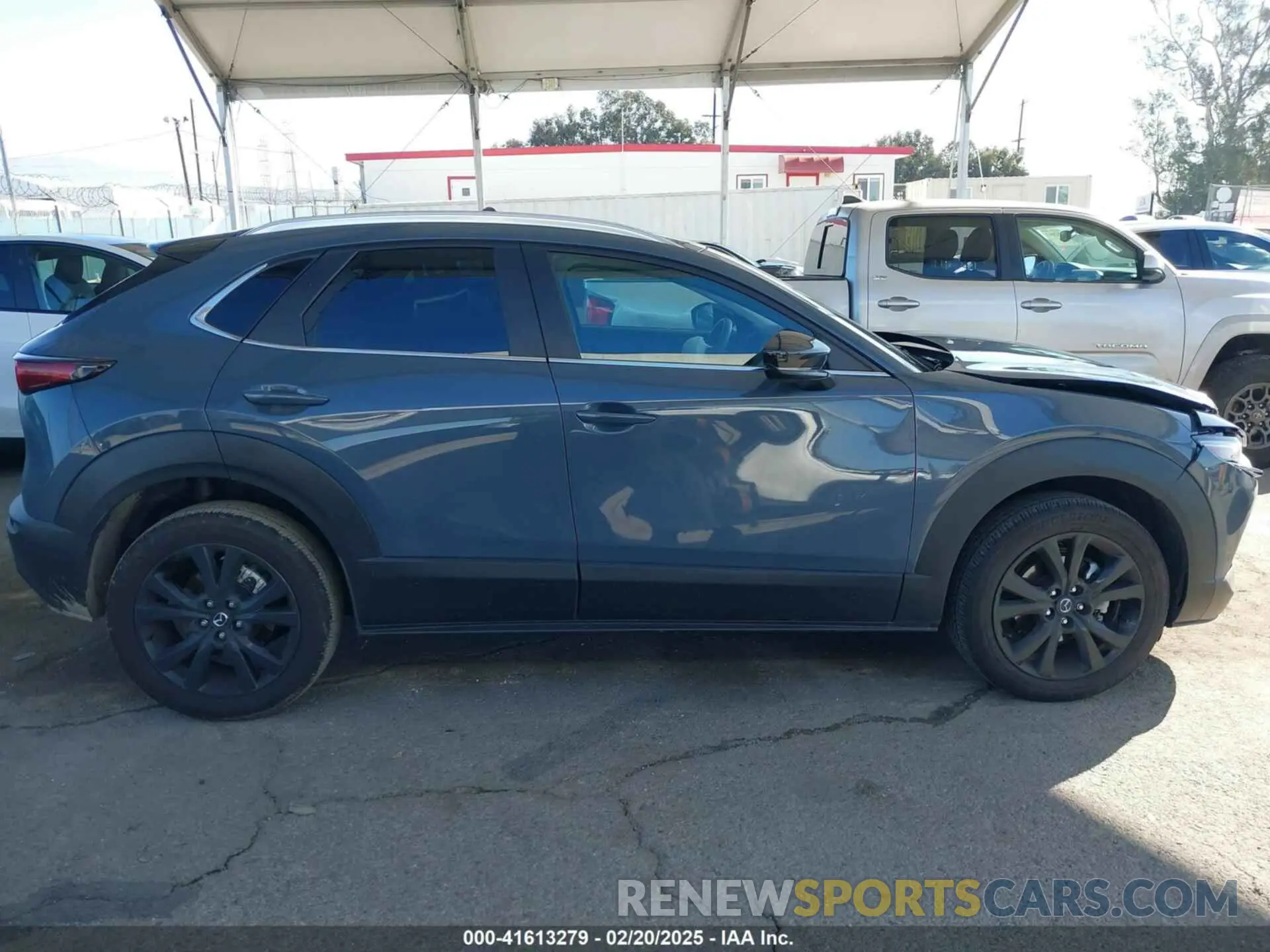 13 Photograph of a damaged car 3MVDMBCM0RM643067 MAZDA CX-30 2024