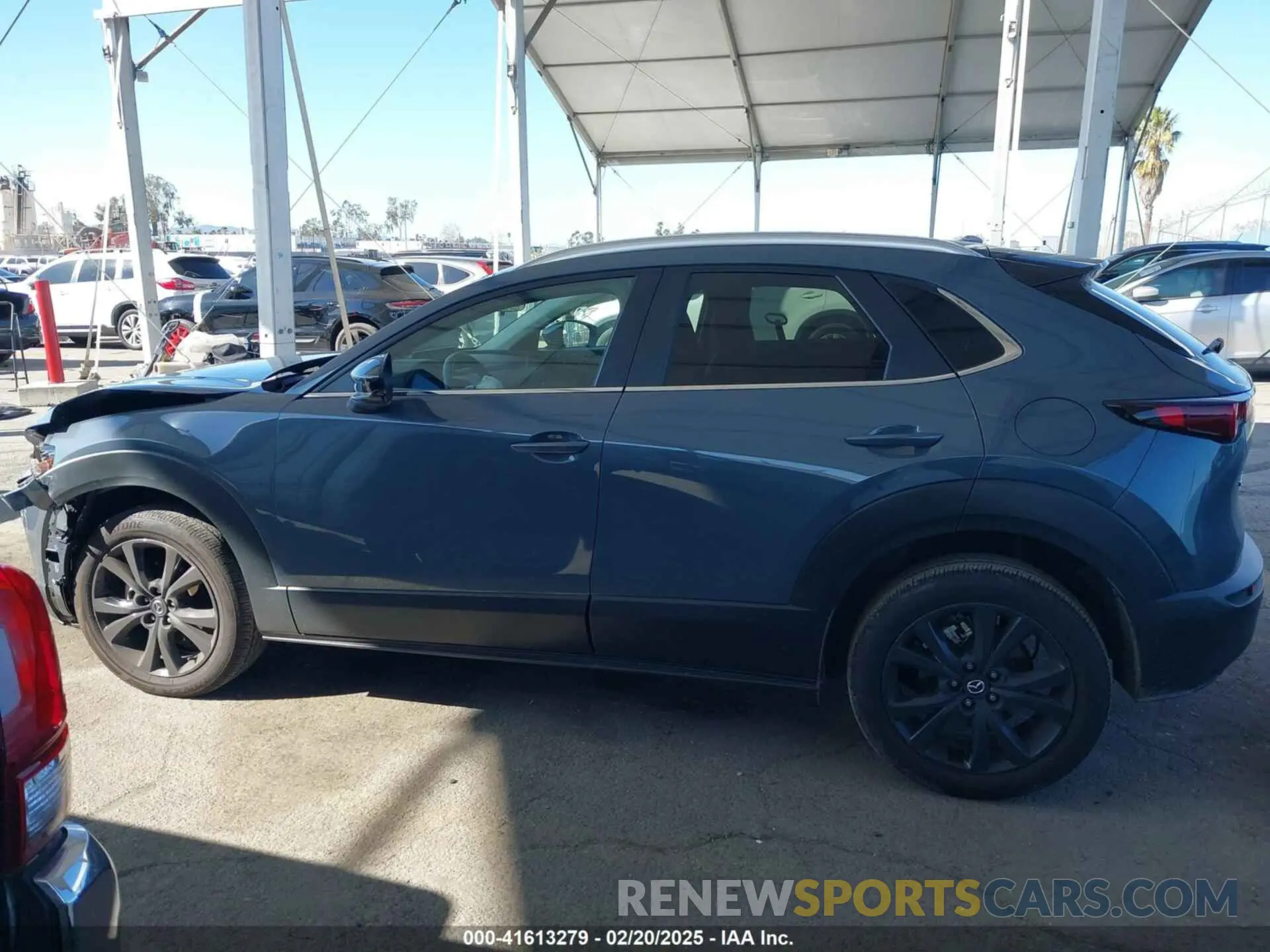 14 Photograph of a damaged car 3MVDMBCM0RM643067 MAZDA CX-30 2024