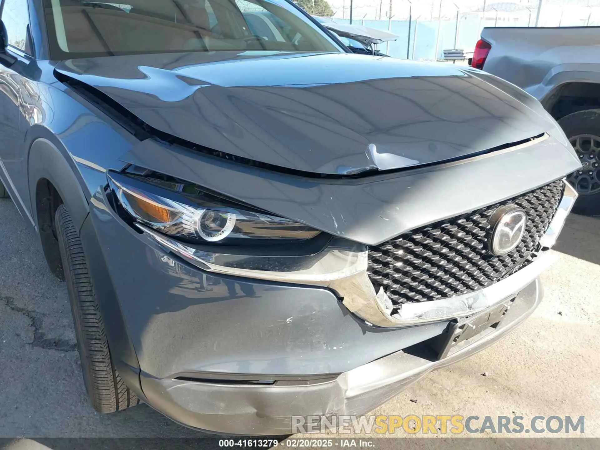 6 Photograph of a damaged car 3MVDMBCM0RM643067 MAZDA CX-30 2024