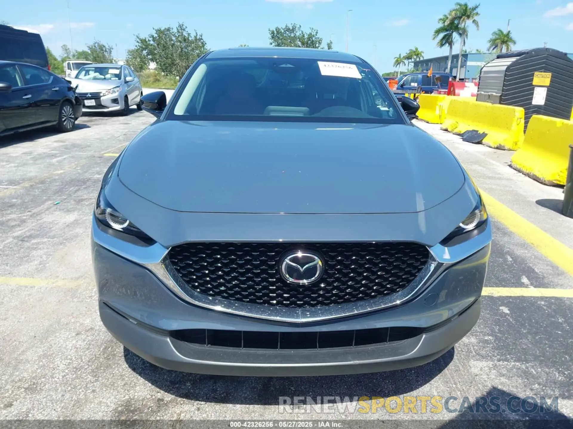 12 Photograph of a damaged car 3MVDMBCM0RM661018 MAZDA CX-30 2024