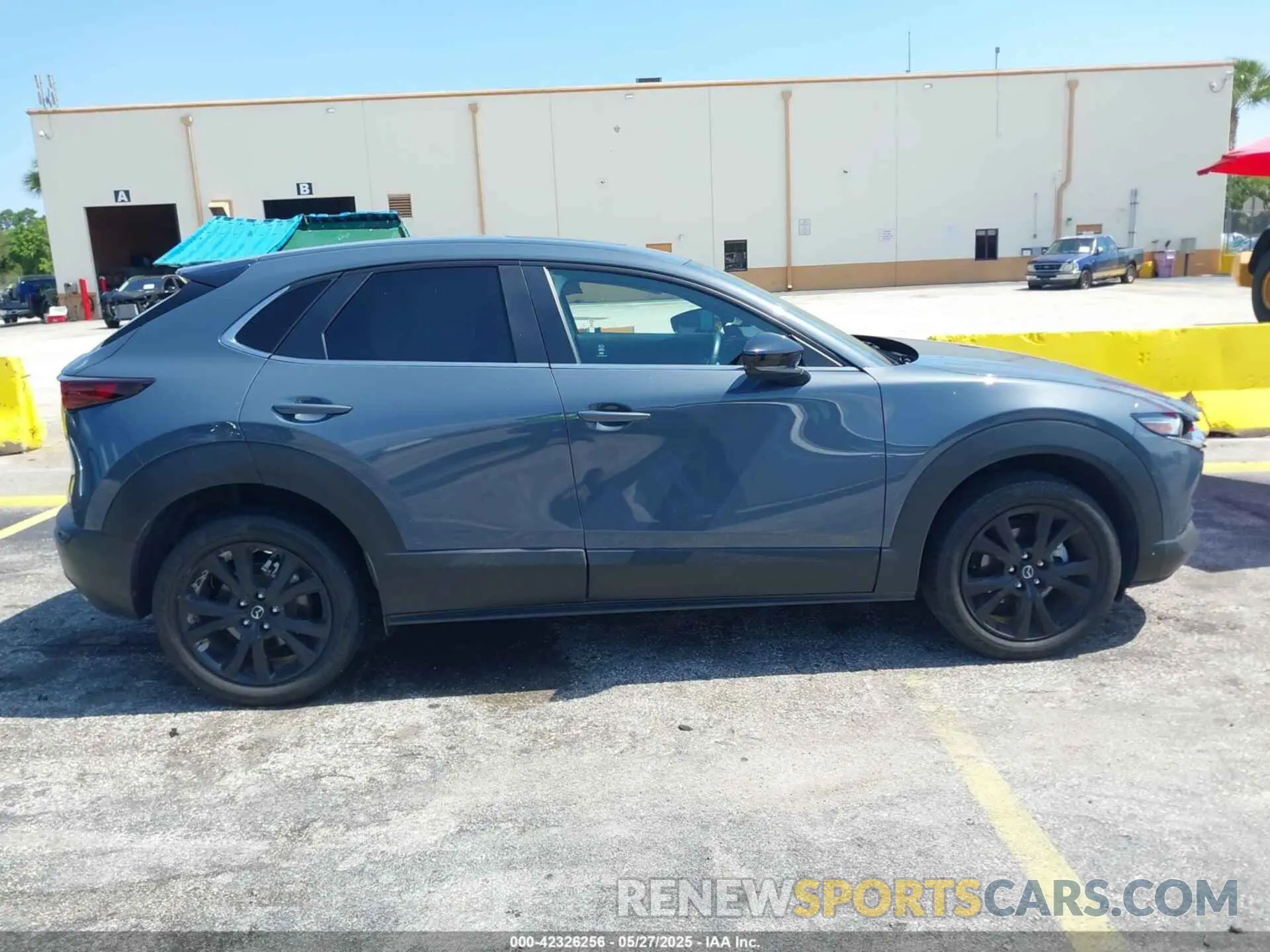 13 Photograph of a damaged car 3MVDMBCM0RM661018 MAZDA CX-30 2024