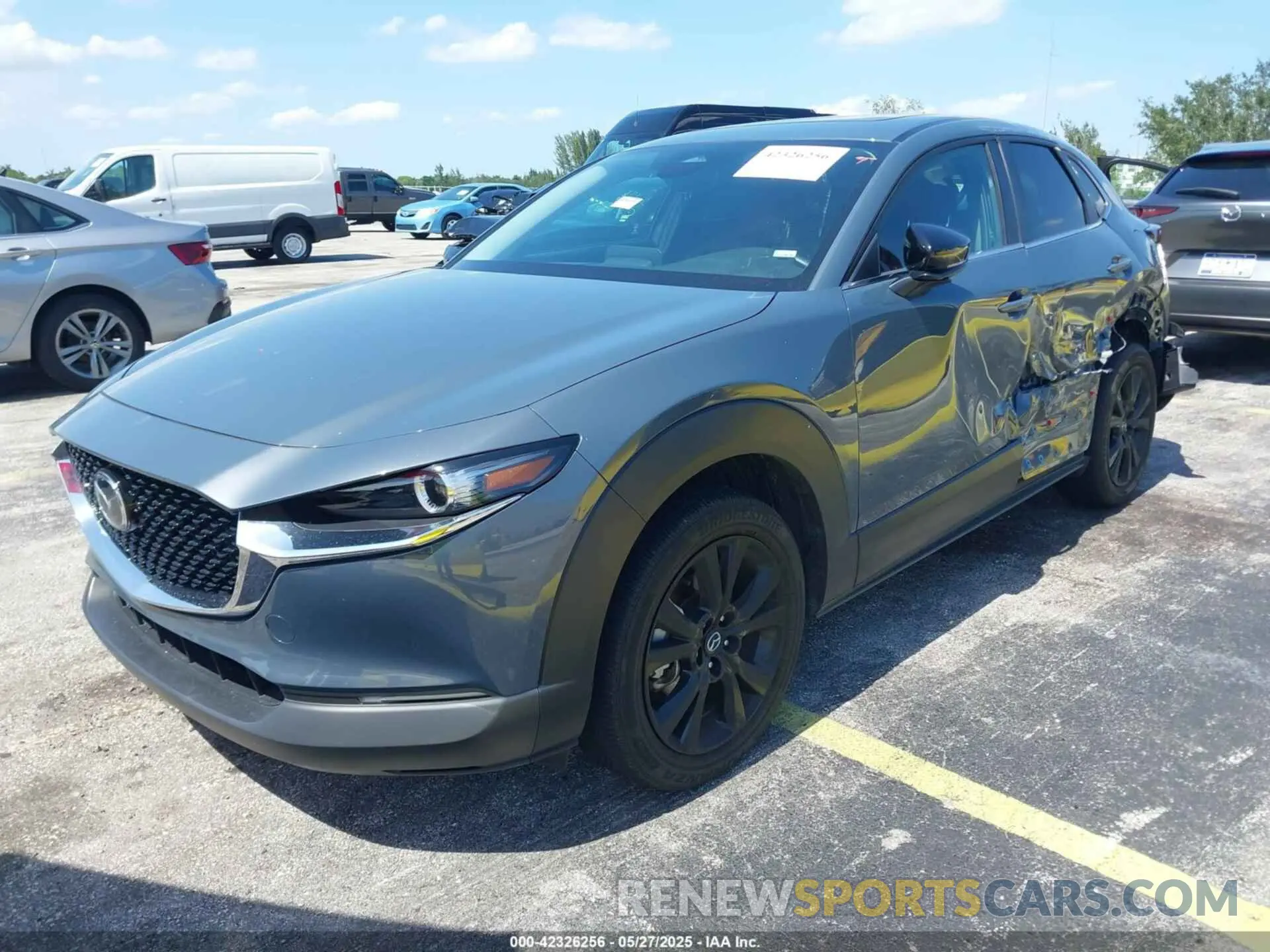 2 Photograph of a damaged car 3MVDMBCM0RM661018 MAZDA CX-30 2024