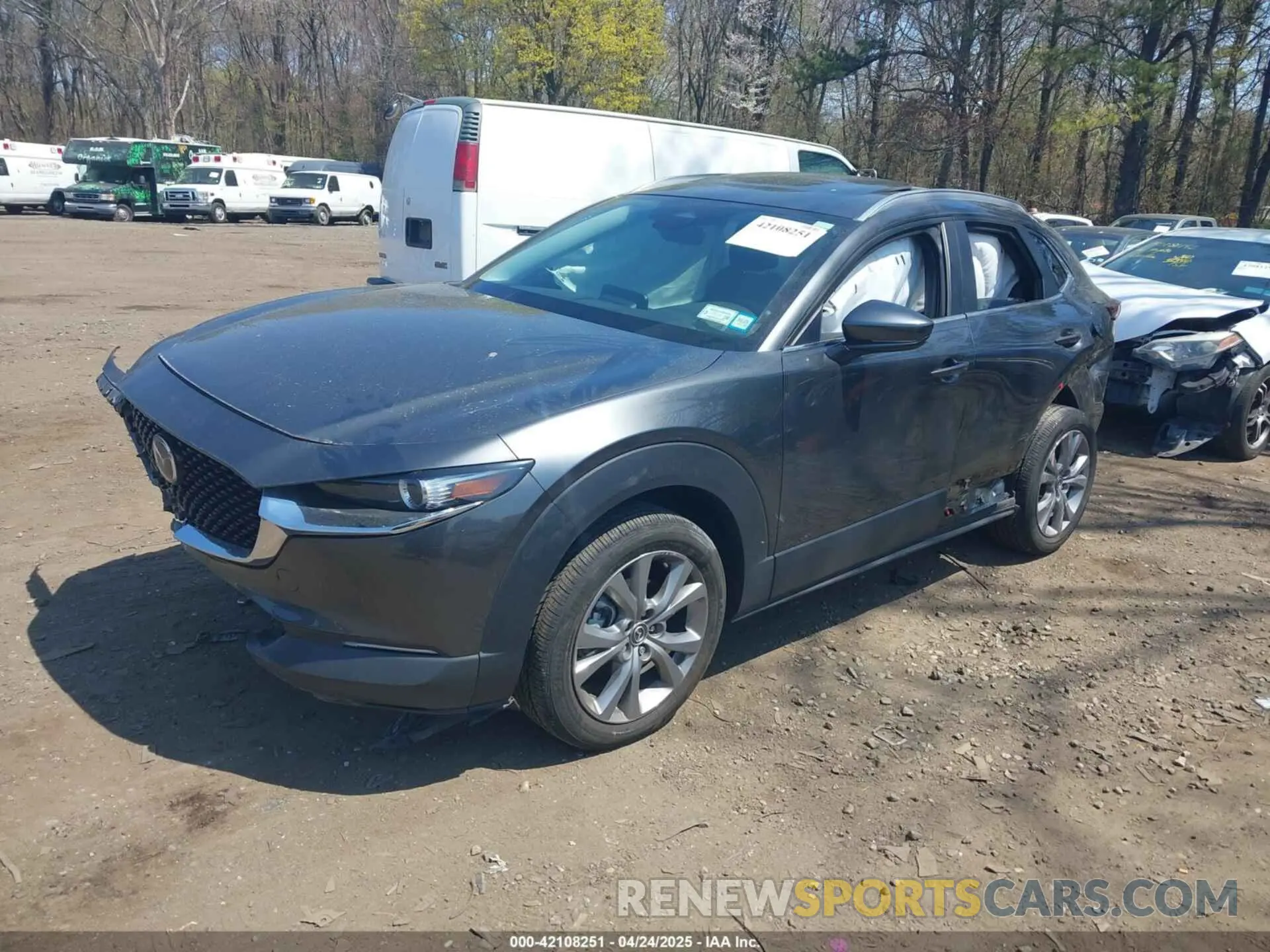 2 Photograph of a damaged car 3MVDMBCM0RM662752 MAZDA CX-30 2024