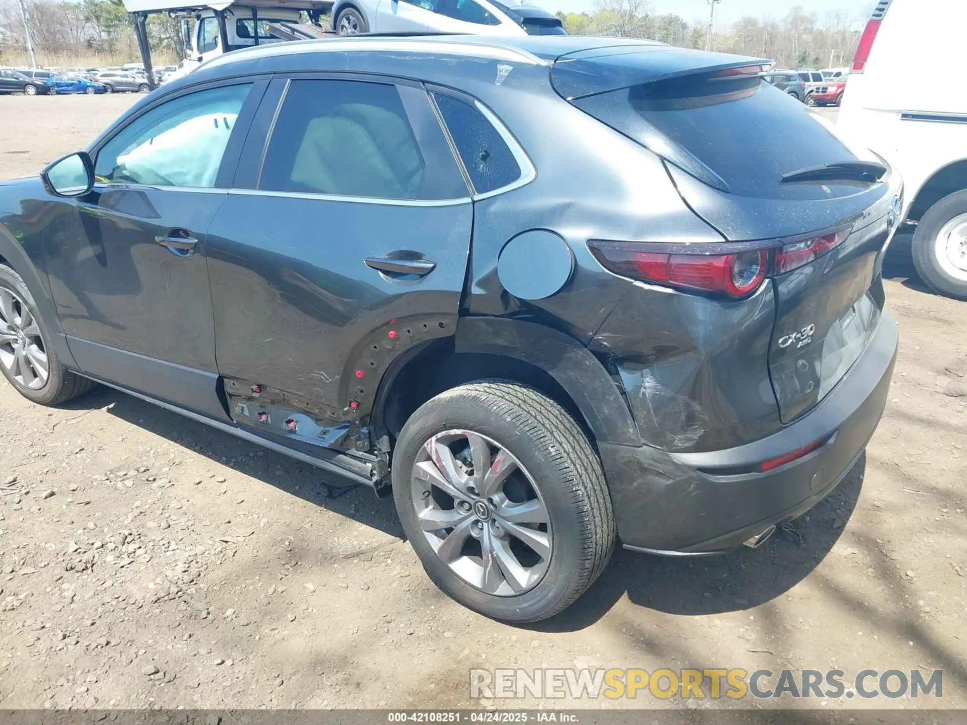 6 Photograph of a damaged car 3MVDMBCM0RM662752 MAZDA CX-30 2024