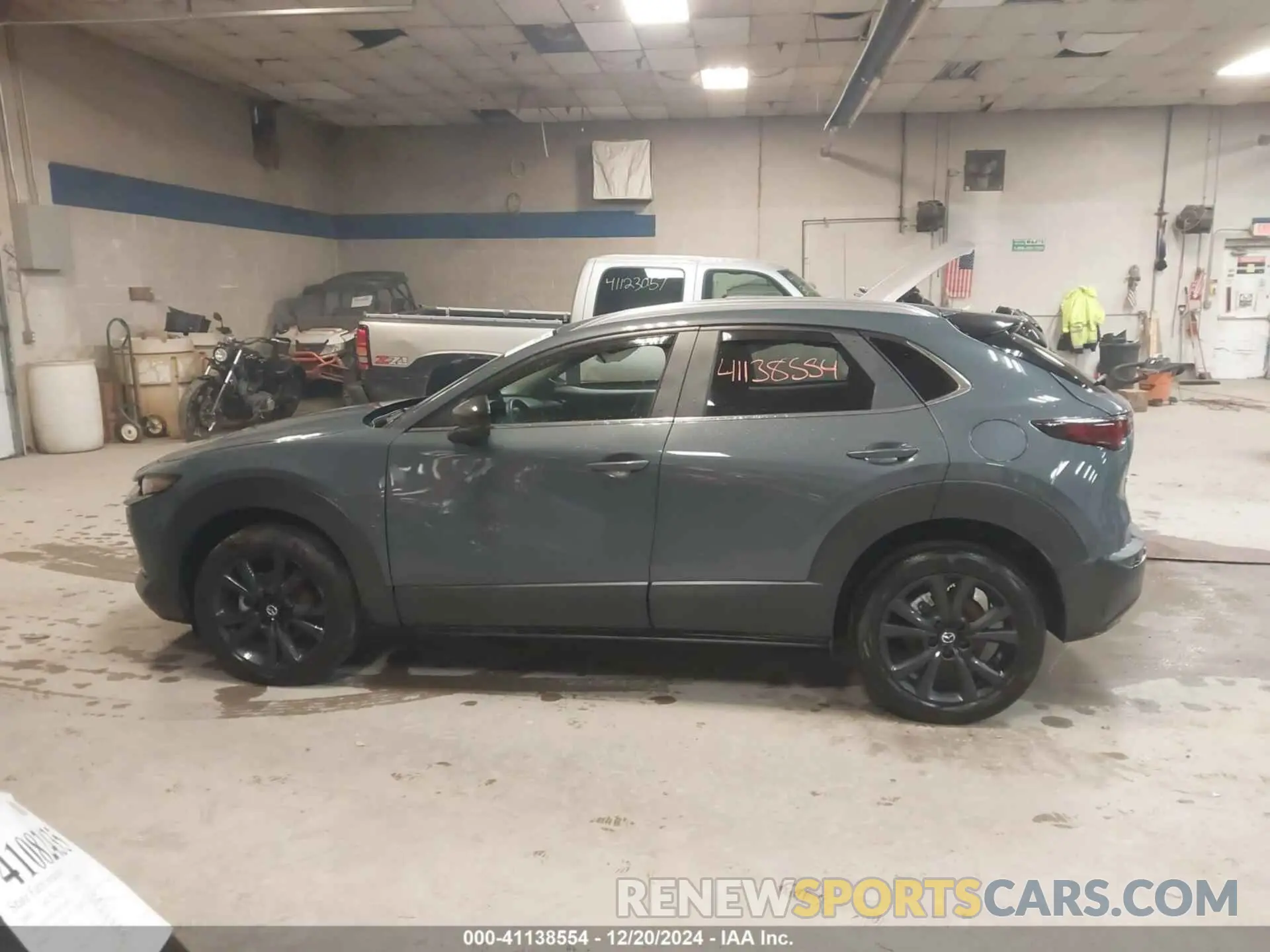 15 Photograph of a damaged car 3MVDMBCM2RM605761 MAZDA CX-30 2024