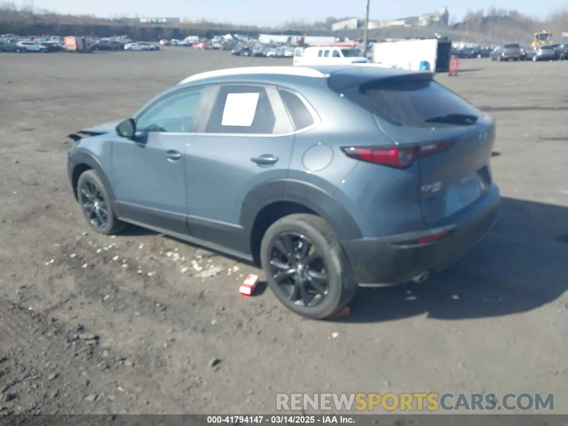 3 Photograph of a damaged car 3MVDMBCM3RM613500 MAZDA CX-30 2024