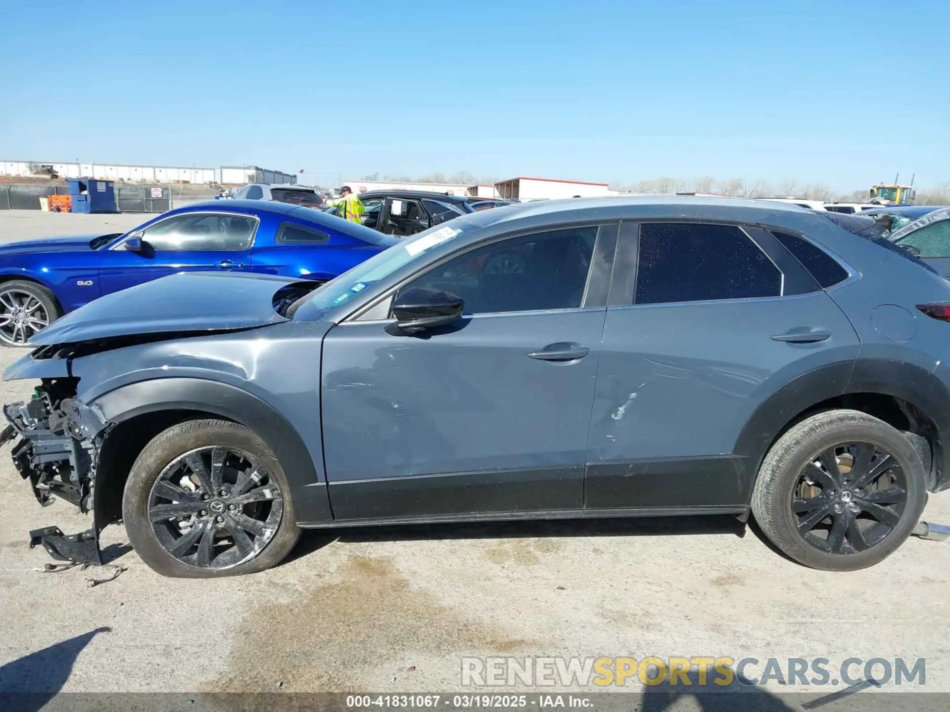 14 Photograph of a damaged car 3MVDMBCM3RM646304 MAZDA CX-30 2024